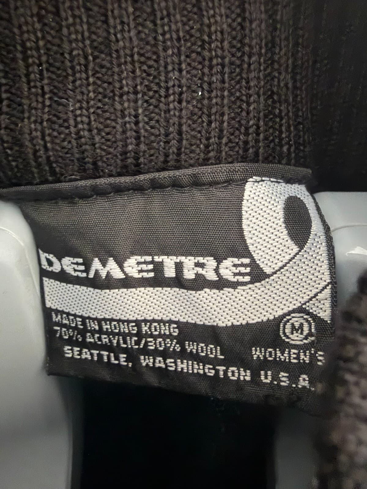 VTG Demetre Sweater M Floral Black Green Zigzag Collar Acrylic Wool Hong Kong - Thumbnail 5