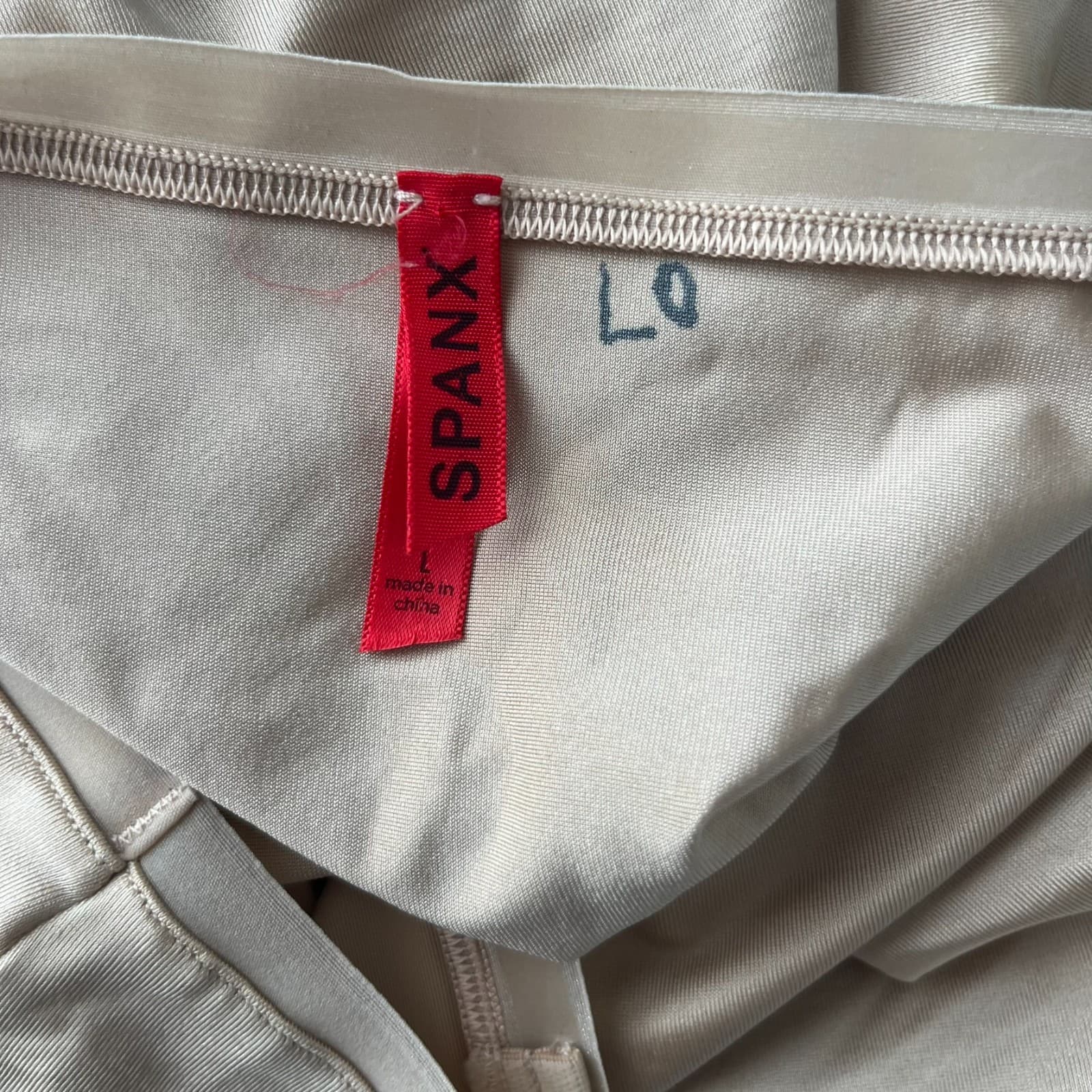 SPANX L Strapless Slip Tan Beige Simplicity Convertible No Straps Shapewear - Thumbnail 5