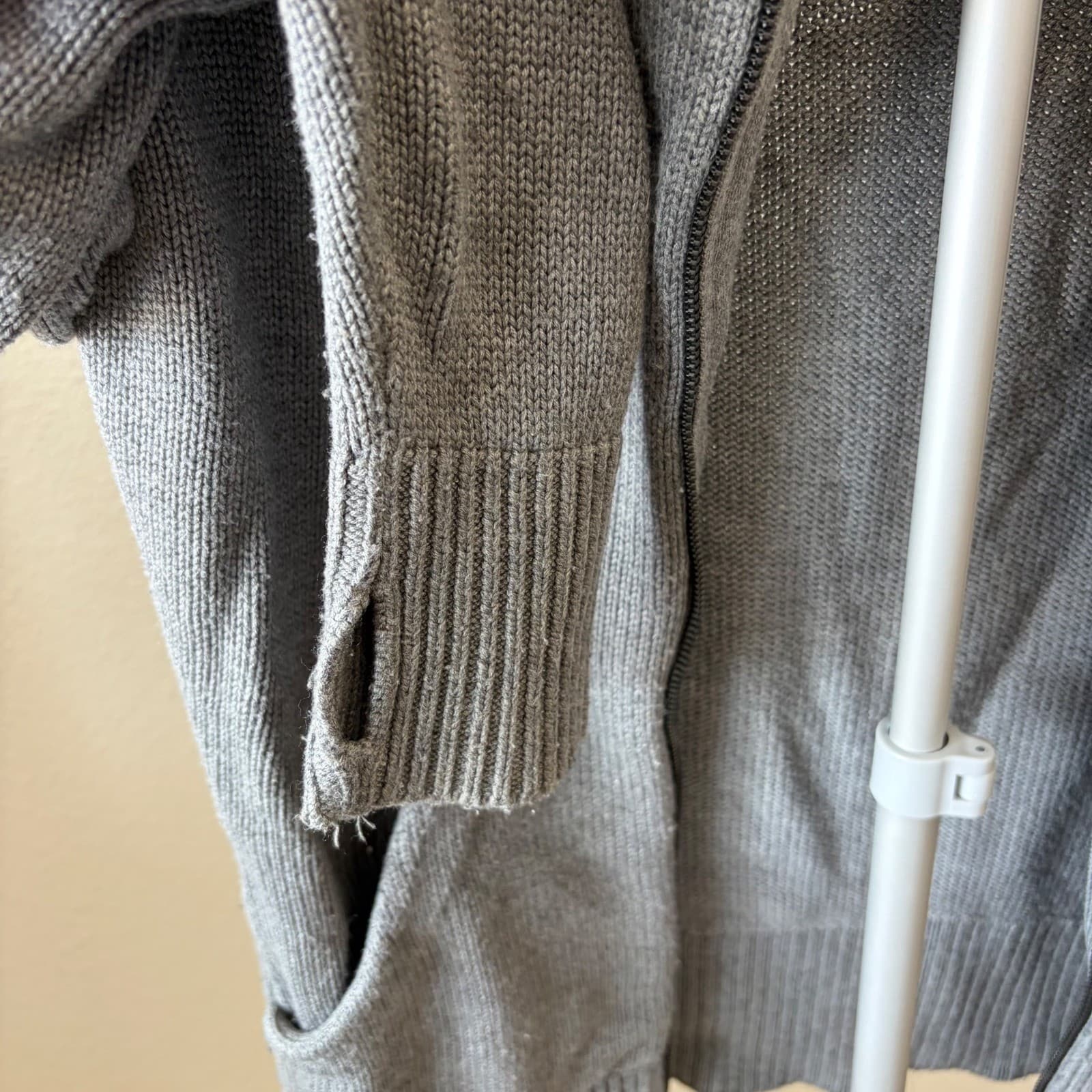 Lululemon Knit Hoodie Women Size 4 Gray Cashmere Blend Full Zip Thumbholes - Thumbnail 2