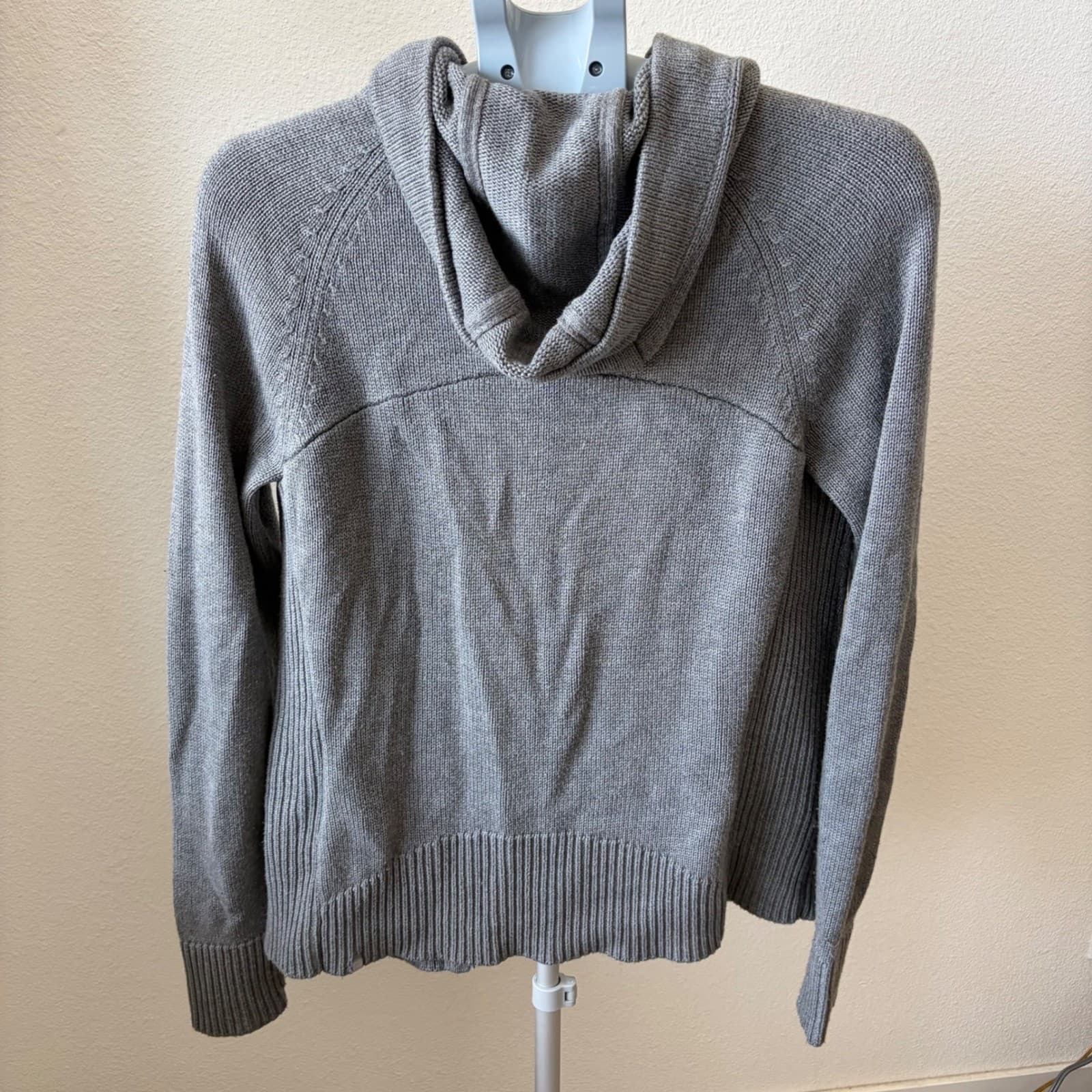 Lululemon Knit Hoodie Women Size 4 Gray Cashmere Blend Full Zip Thumbholes - Thumbnail 3