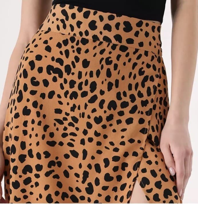 Lulu's Tan Animal Print Wrap Midi Skirt Size Medium Cheetah M Brown Black - Thumbnail 3