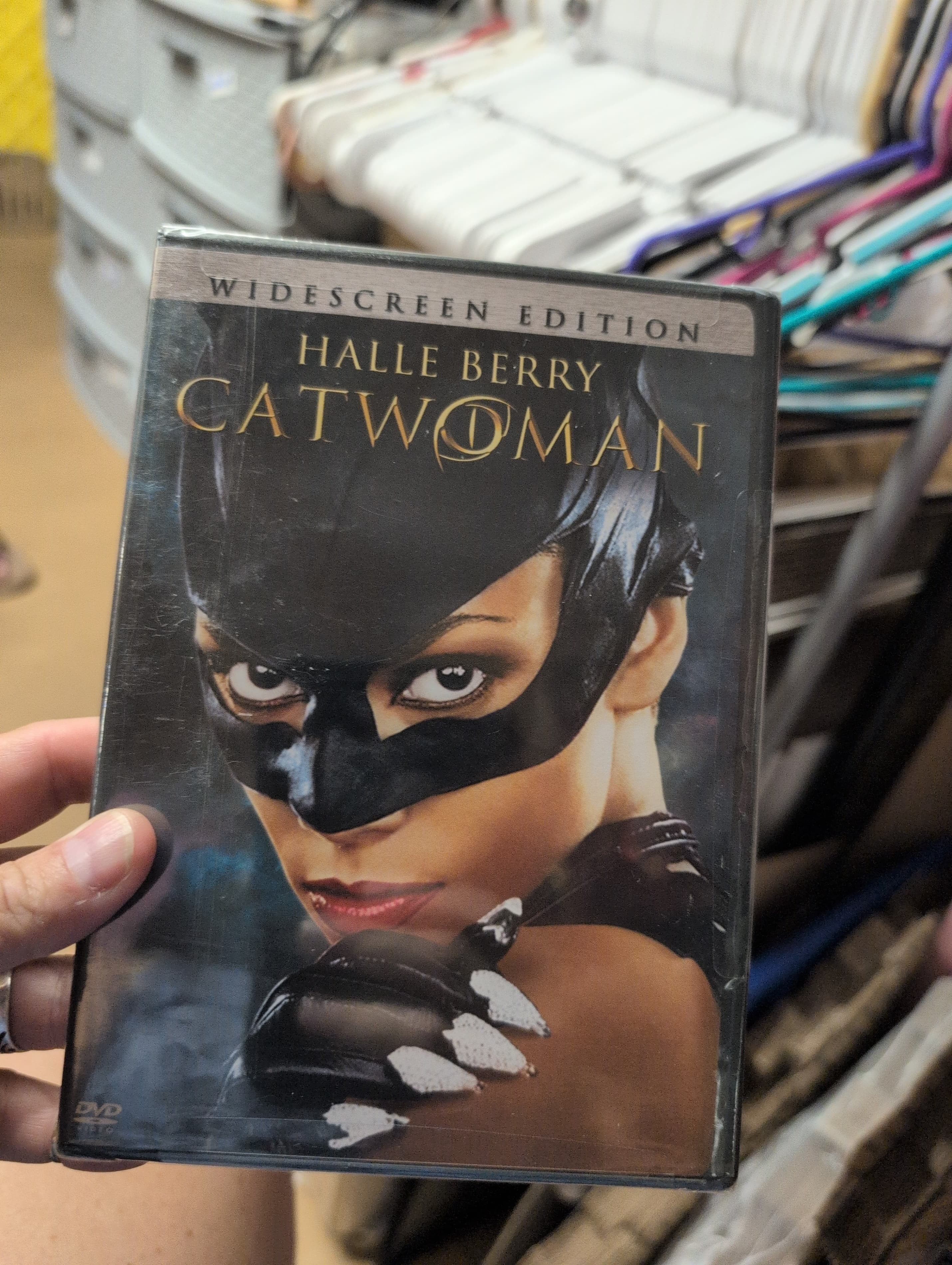 Catwoman (DVD) unopened - Thumbnail 6