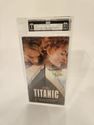Titanic [VHS] - Thumbnail 4
