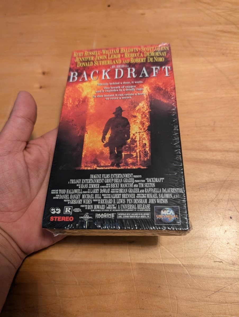 Backdraft [VHS] - Thumbnail 6