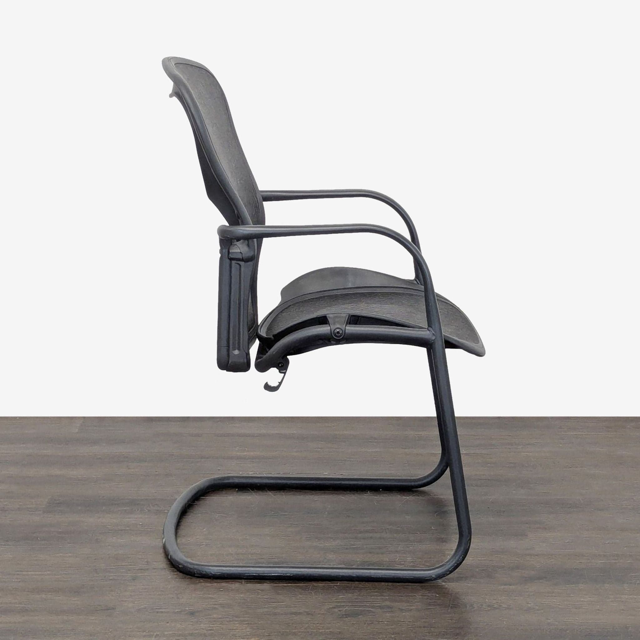 Herman Miller Aeron Black Mesh Cantilever Guest Chair - Thumbnail 6