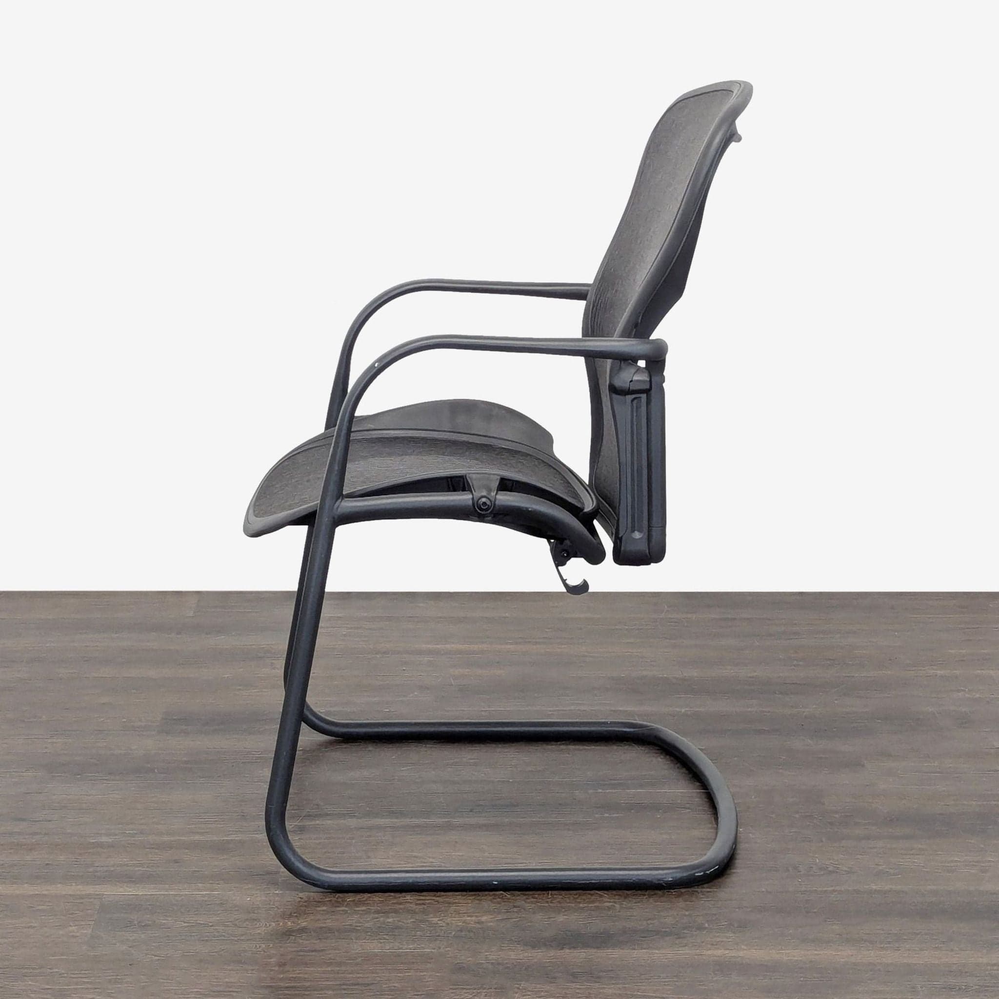 Herman Miller Aeron Black Mesh Cantilever Guest Chair - Thumbnail 2