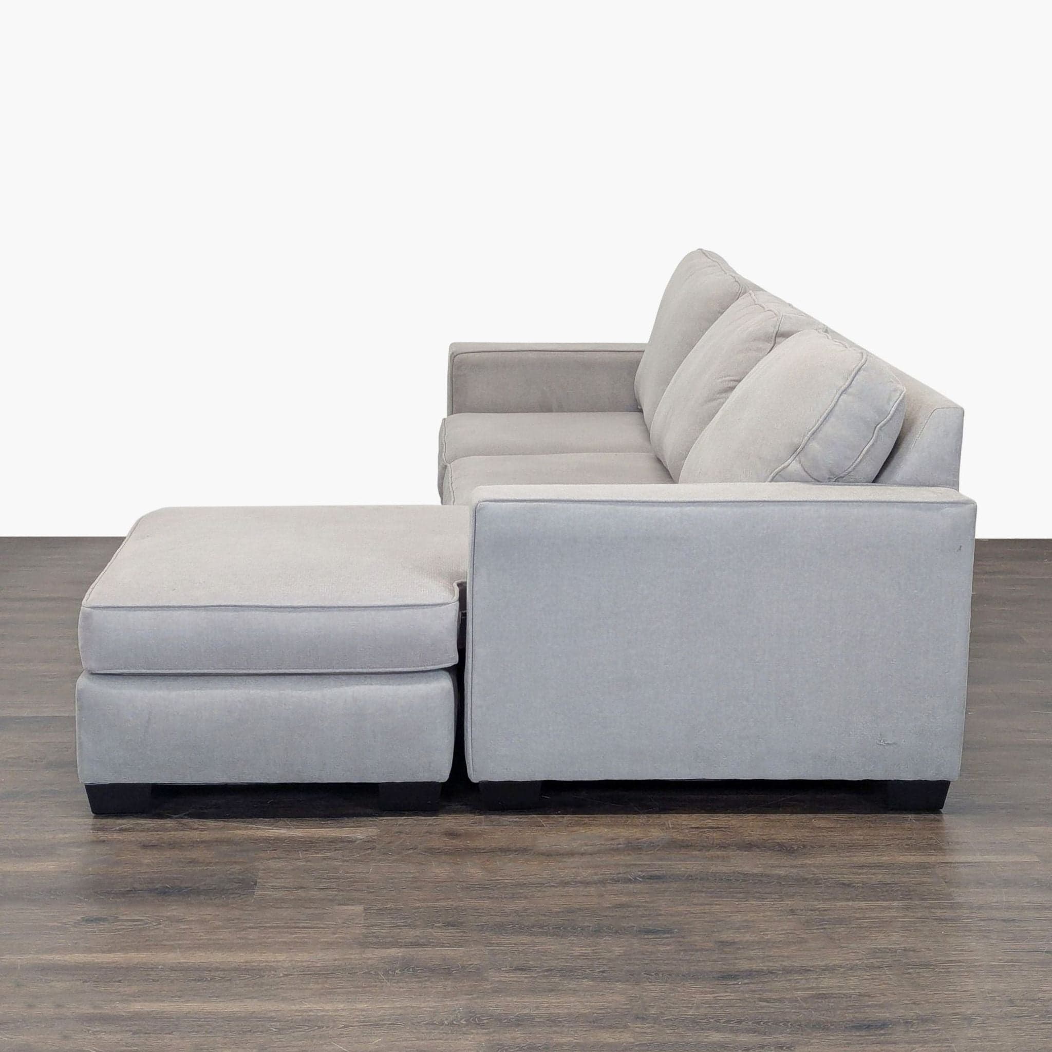 Modern 3-Seat Sectional Sofa with Chaise Lounge - Thumbnail 4