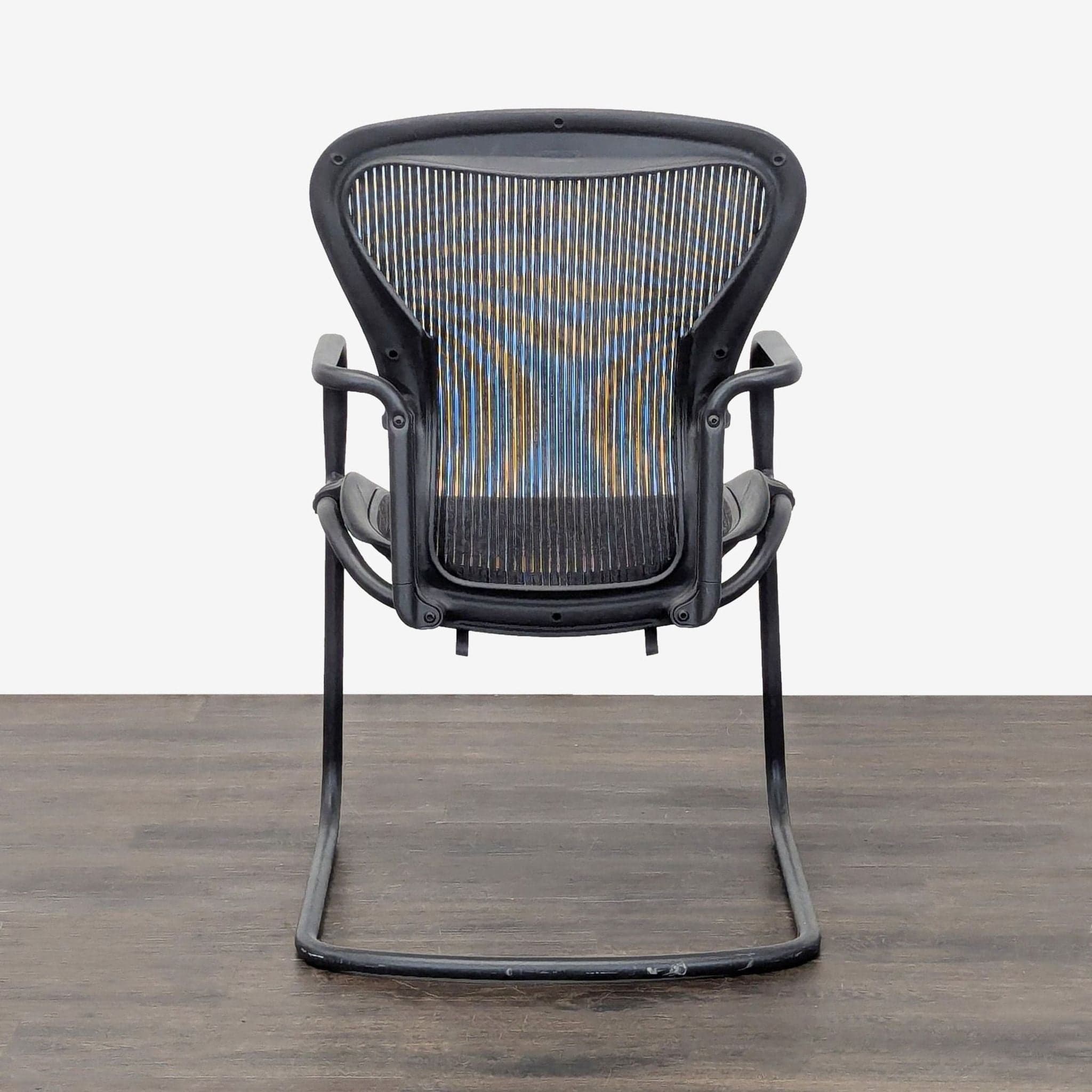 Herman Miller Aeron Black Mesh Cantilever Guest Chair - Thumbnail 5
