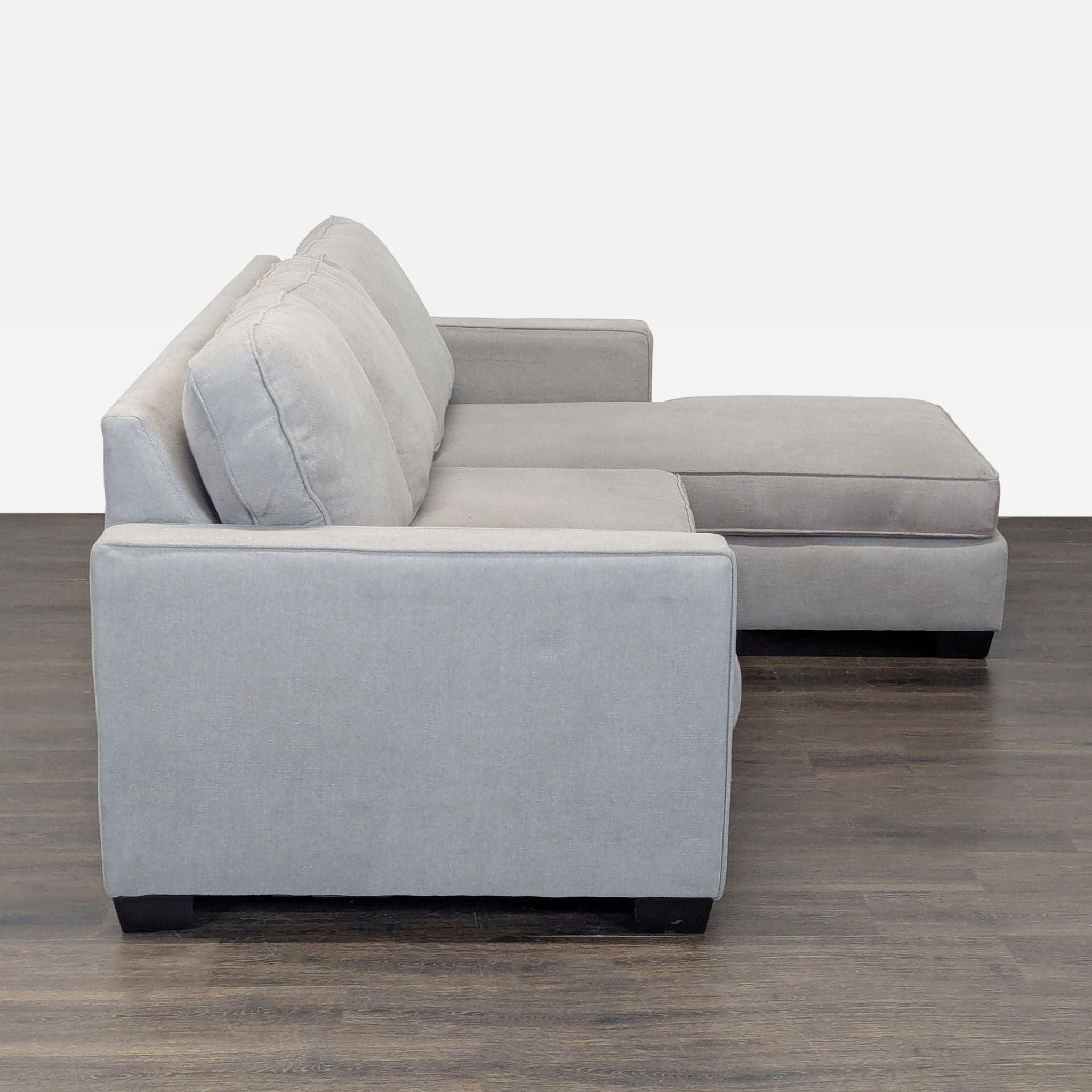 Modern 3-Seat Sectional Sofa with Chaise Lounge - Thumbnail 3