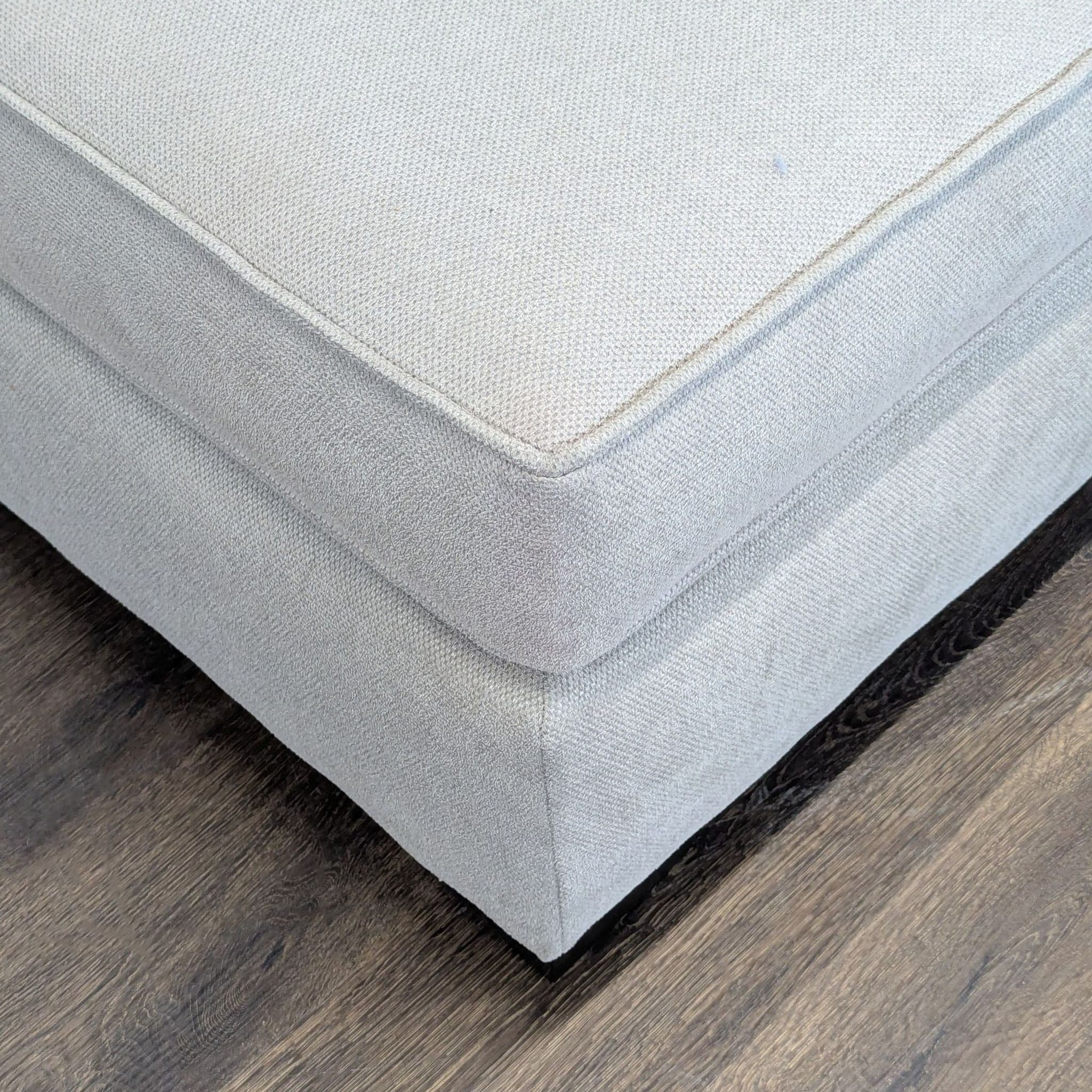Modern 3-Seat Sectional Sofa with Chaise Lounge - Thumbnail 7