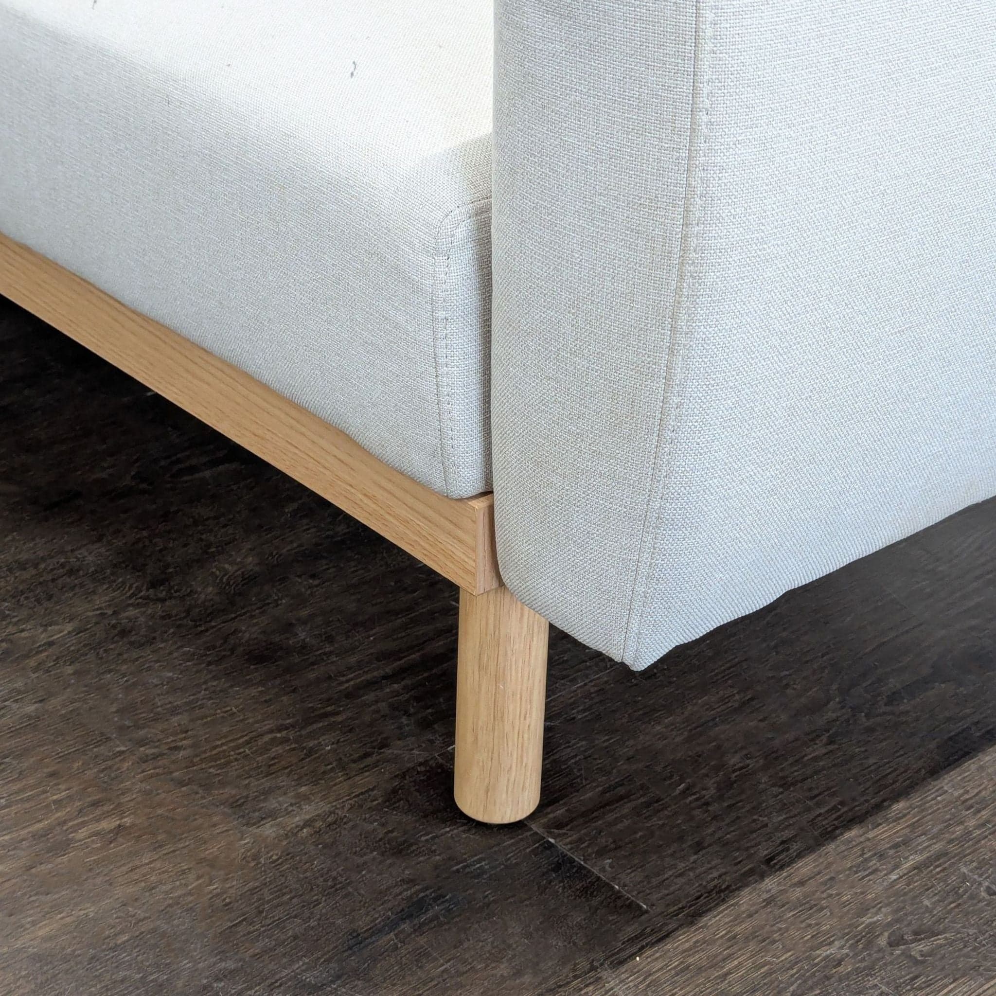 Modern 3-Seat Sofa with Light Wood Base and Cream Upholstery - Thumbnail 7