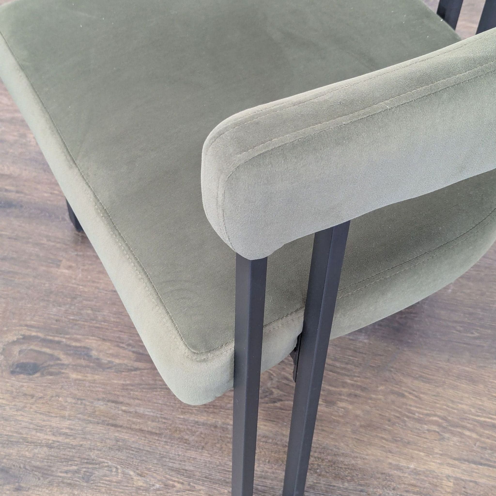 Velvet Upholstered Dining Armchair - Thumbnail 4