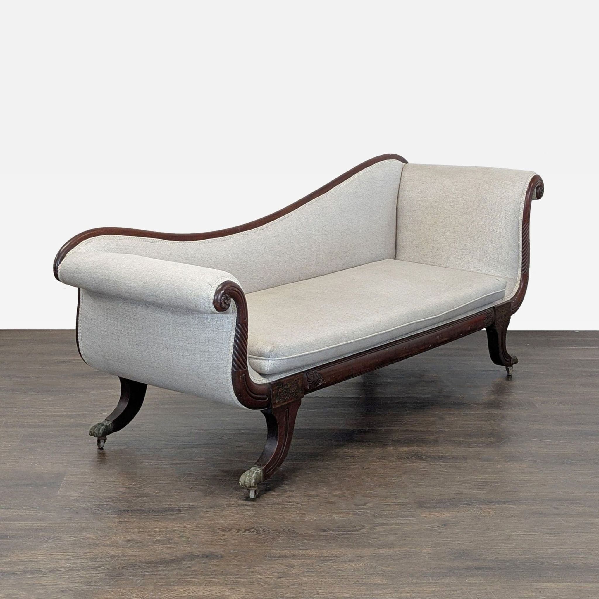 19th Century American Empire Mahogany Fainting Couch - Thumbnail 2