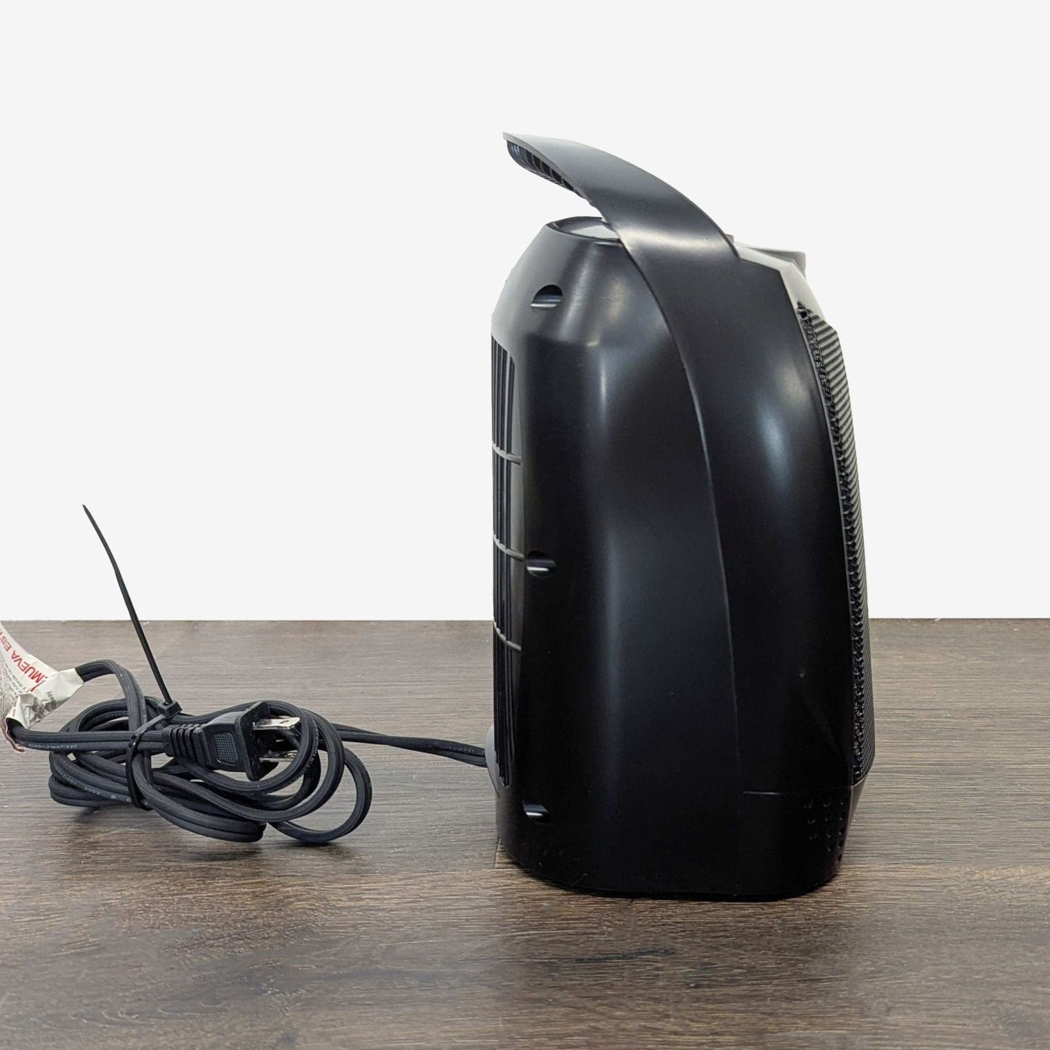 Brightown Portable Electric Space Heater, Compact Ceramic Heater, Black - Thumbnail 4