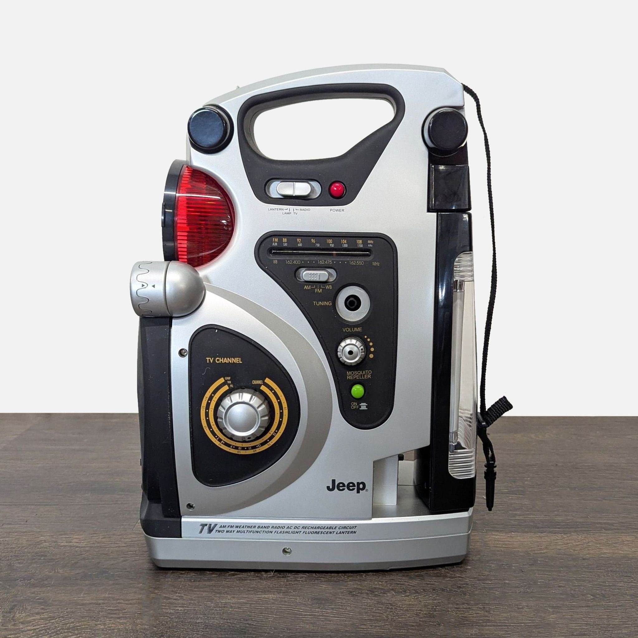 Jeep Multi-Function Emergency Radio, Lantern, and TV Portable Tool - Thumbnail 10