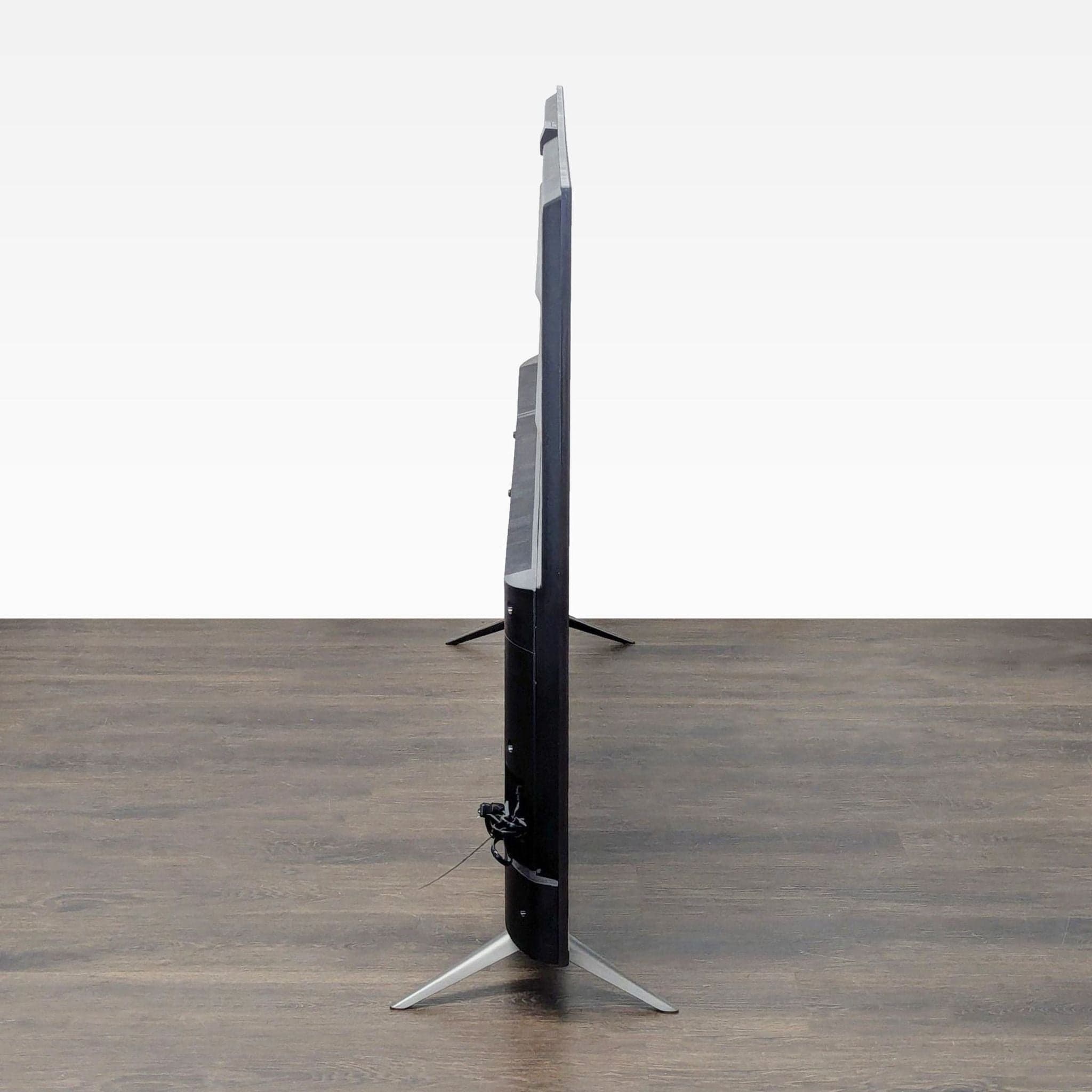 Amazon 75-Inch 4K Ultra HD Smart TV - Sleek Design - Thumbnail 5
