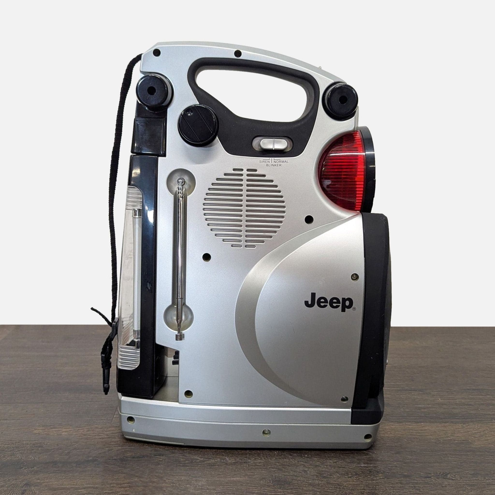 Jeep Multi-Function Emergency Radio, Lantern, and TV Portable Tool - Thumbnail 14