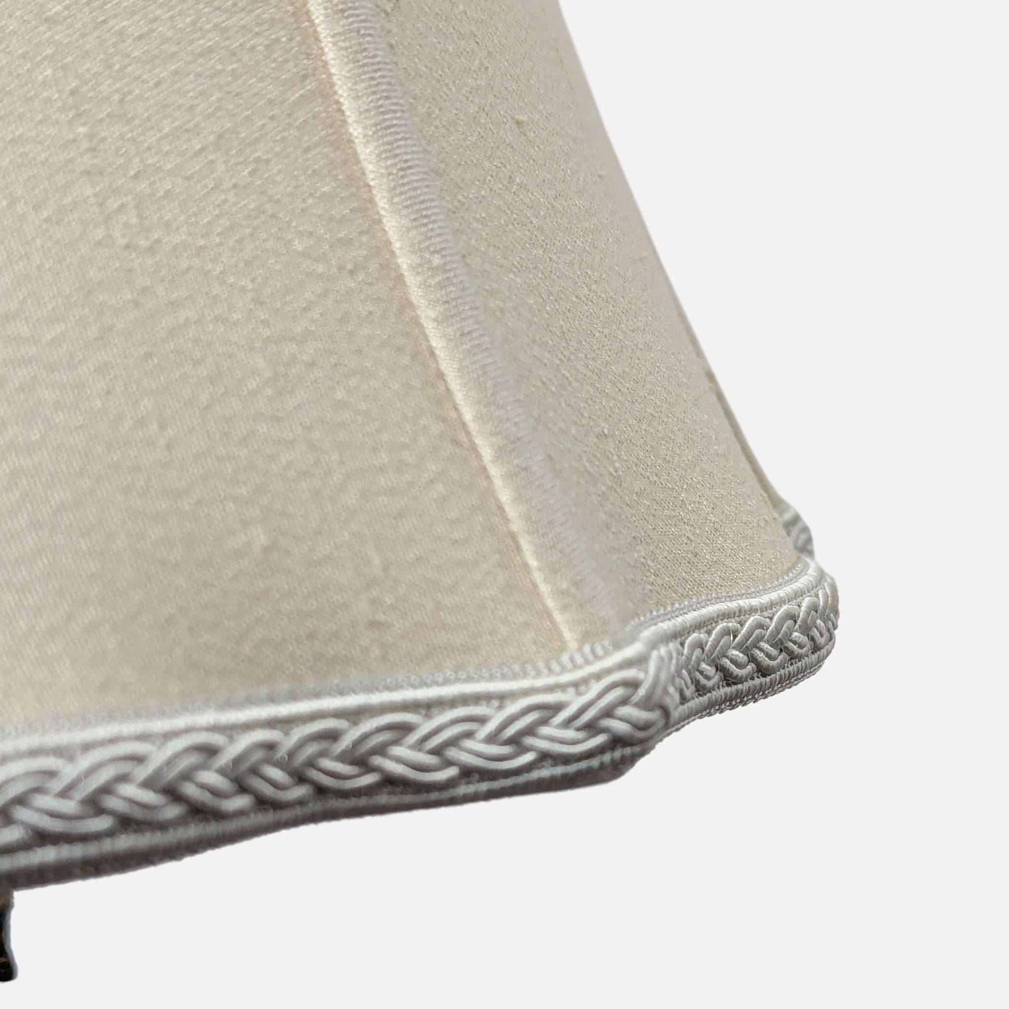 Chelsea House French Neoclassical Table Lamp with Shade - Thumbnail 8