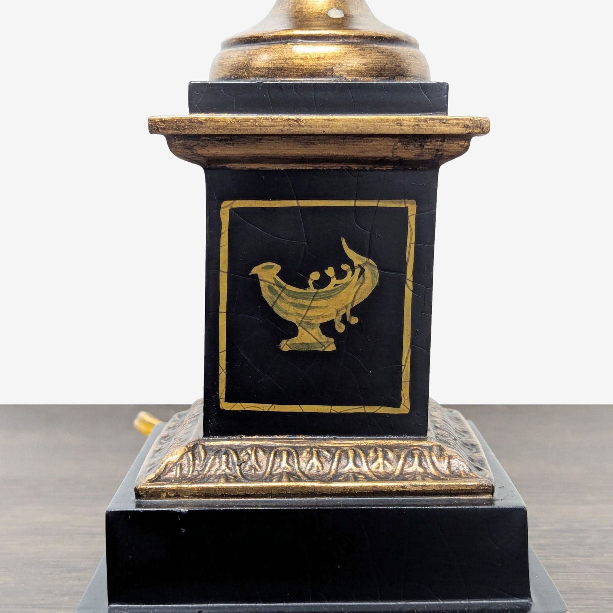 Chelsea House French Neoclassical Table Lamp with Shade - Thumbnail 4