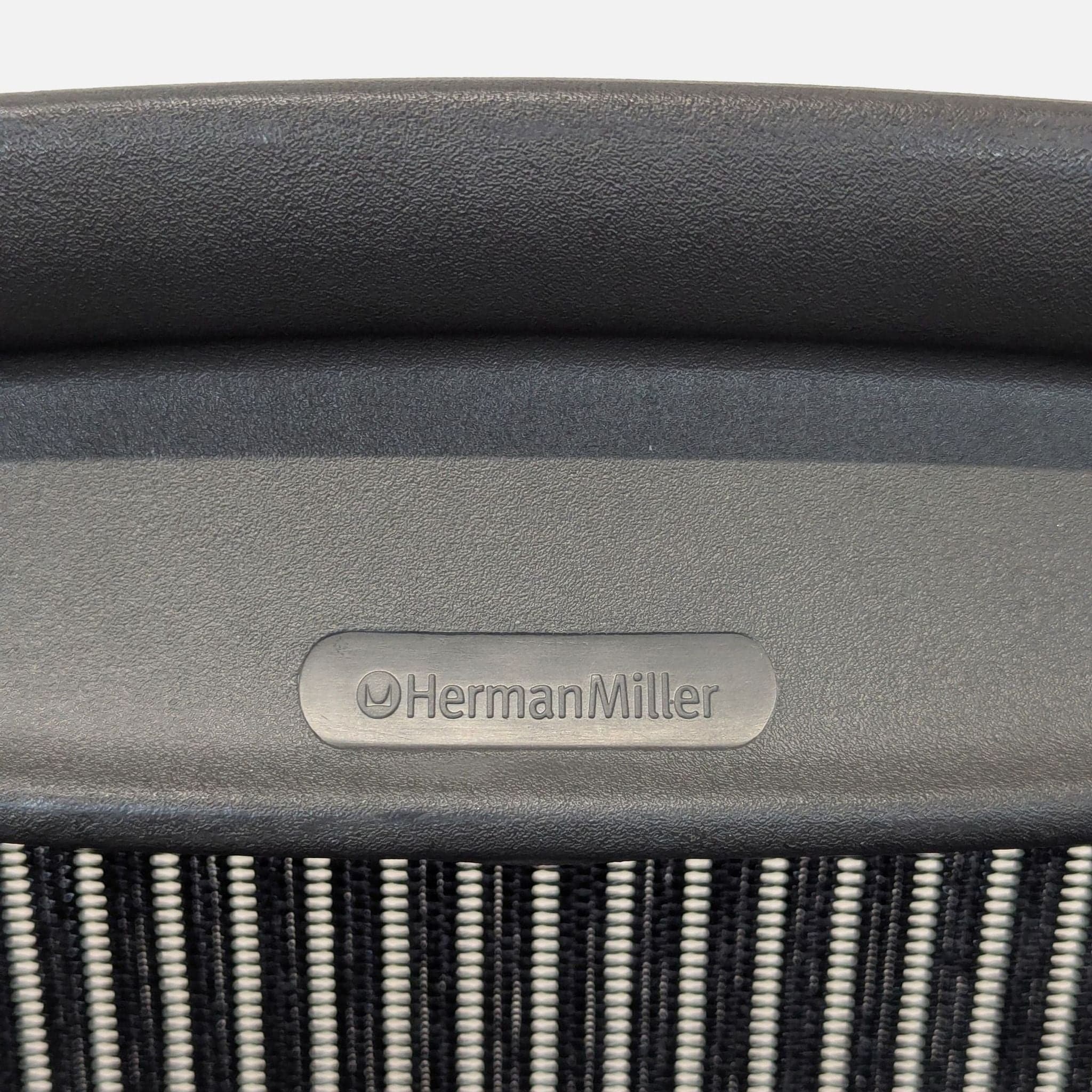 Herman Miller Aeron Size C Ergonomic Office Chair - Adjustable, Black Mesh - Thumbnail 8