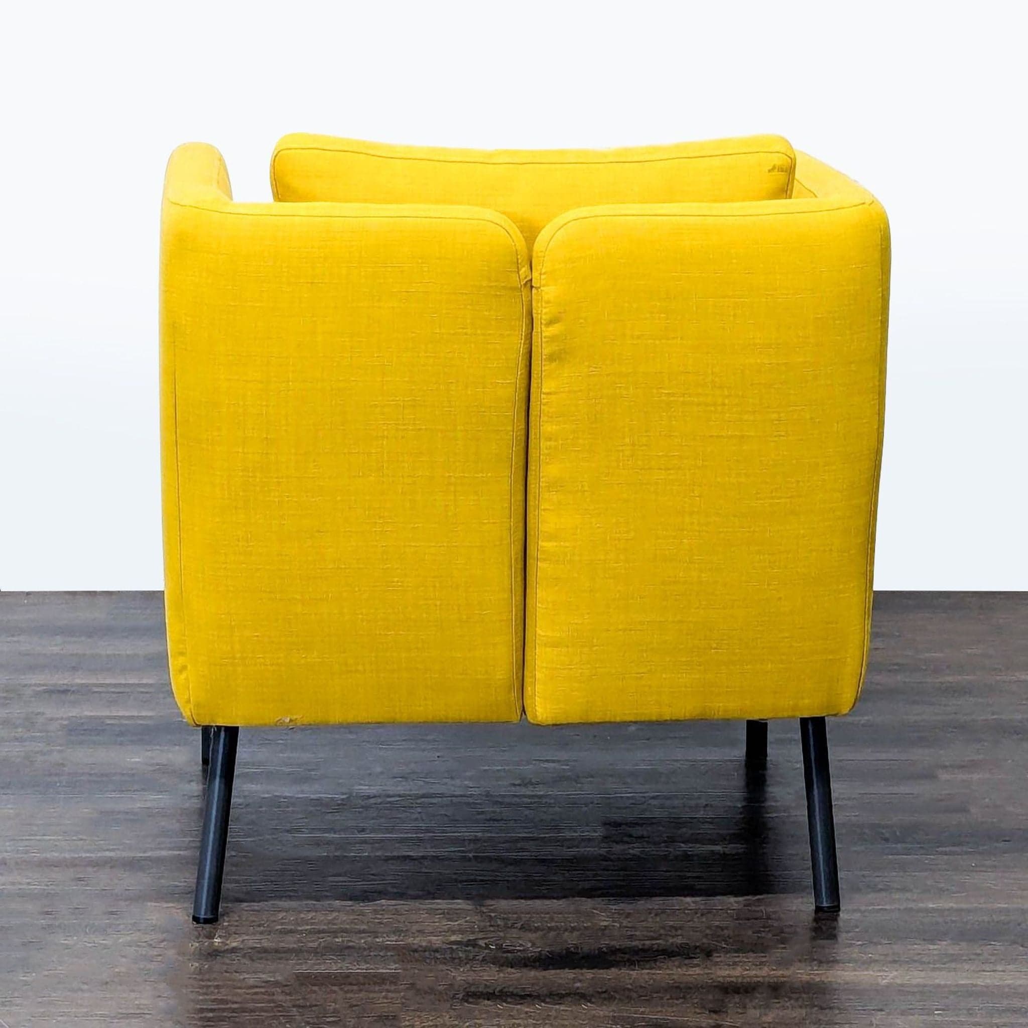 Ikea EKERÖ Modern Yellow Lounge Armchair – Comfortable and Stylish - Thumbnail 3
