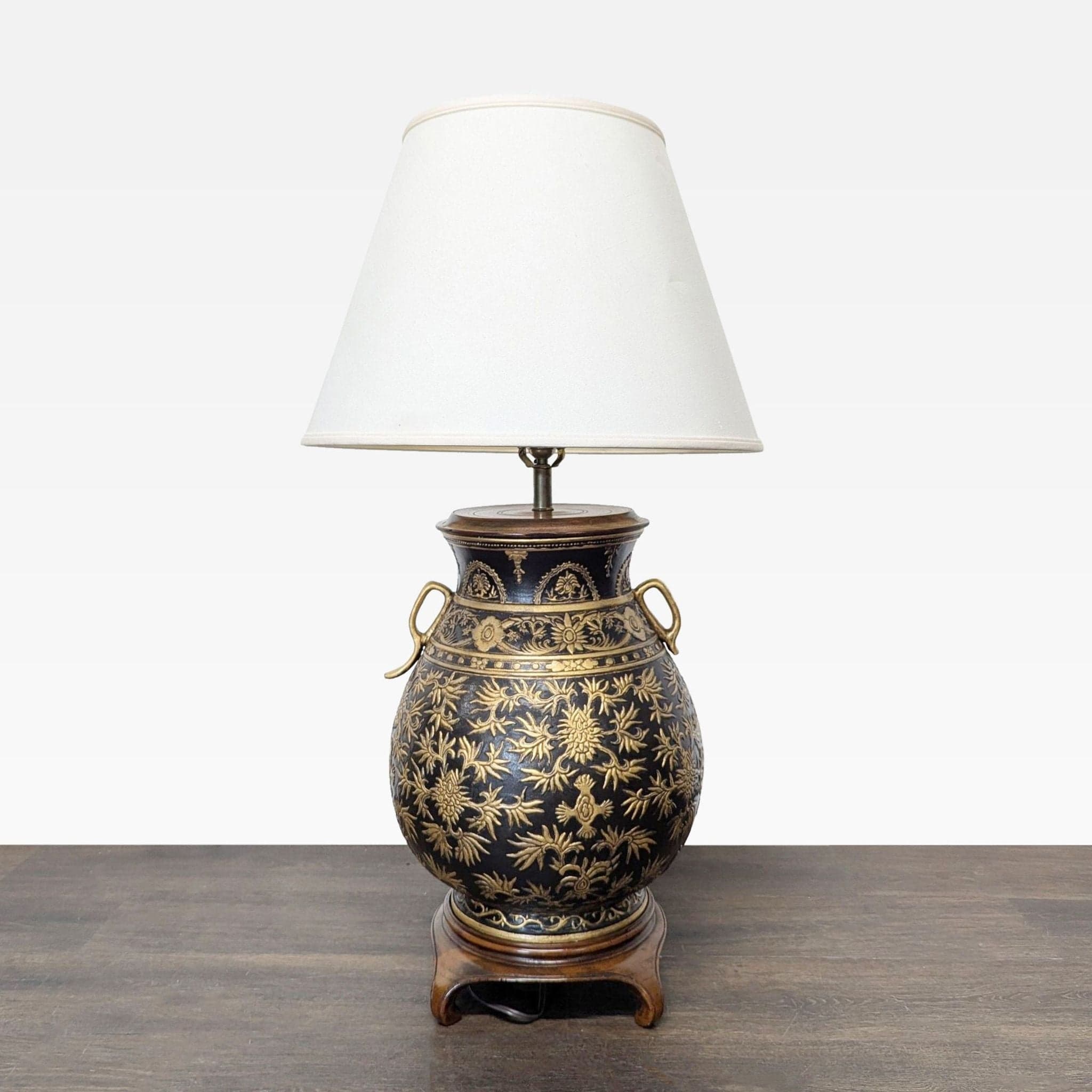 Elegant Black and Gold Floral Table Lamp with Classic Shade - Thumbnail 10