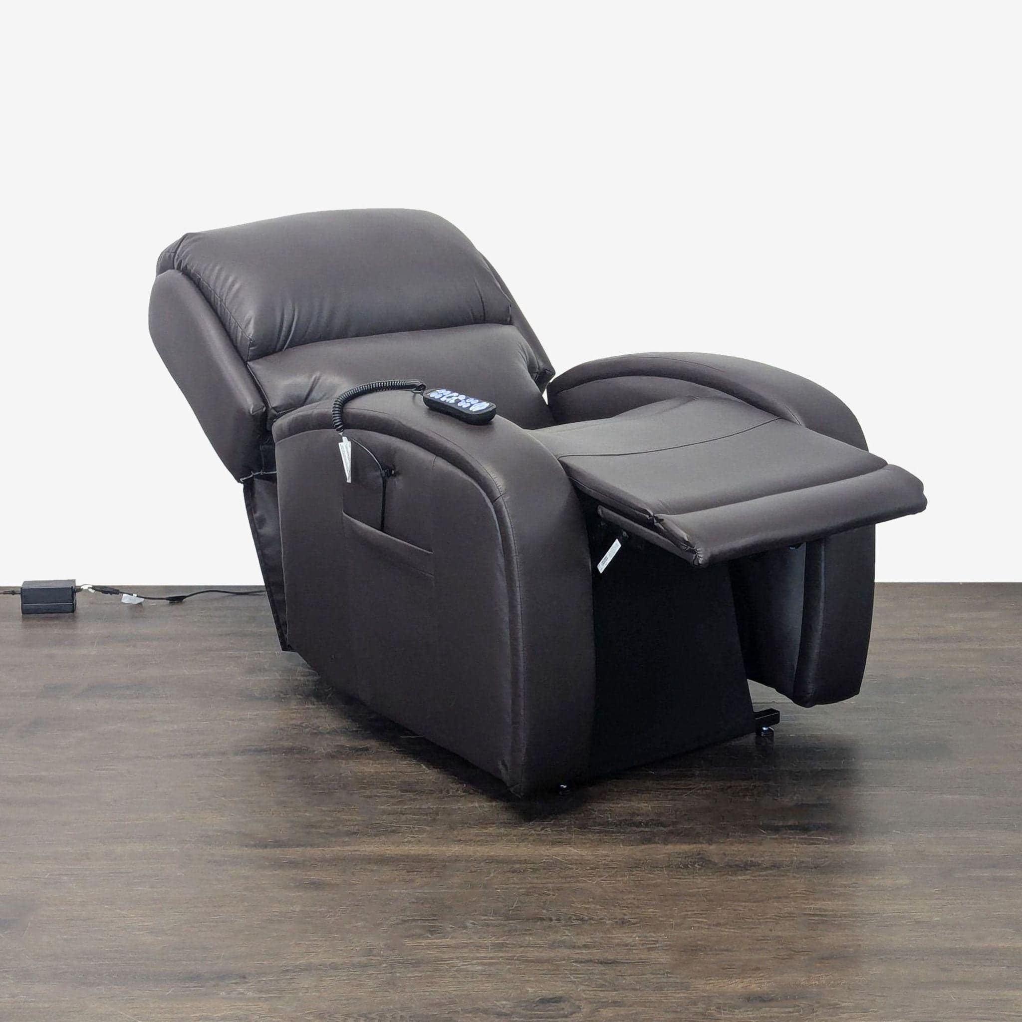 Golden Technologies EZ Sleeper Lift Recliner with Twilight - Thumbnail 2