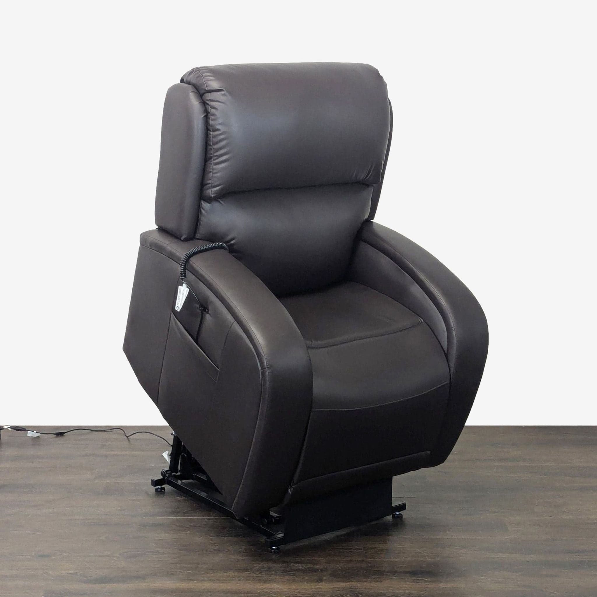 Golden Technologies EZ Sleeper Lift Recliner with Twilight - Thumbnail 4