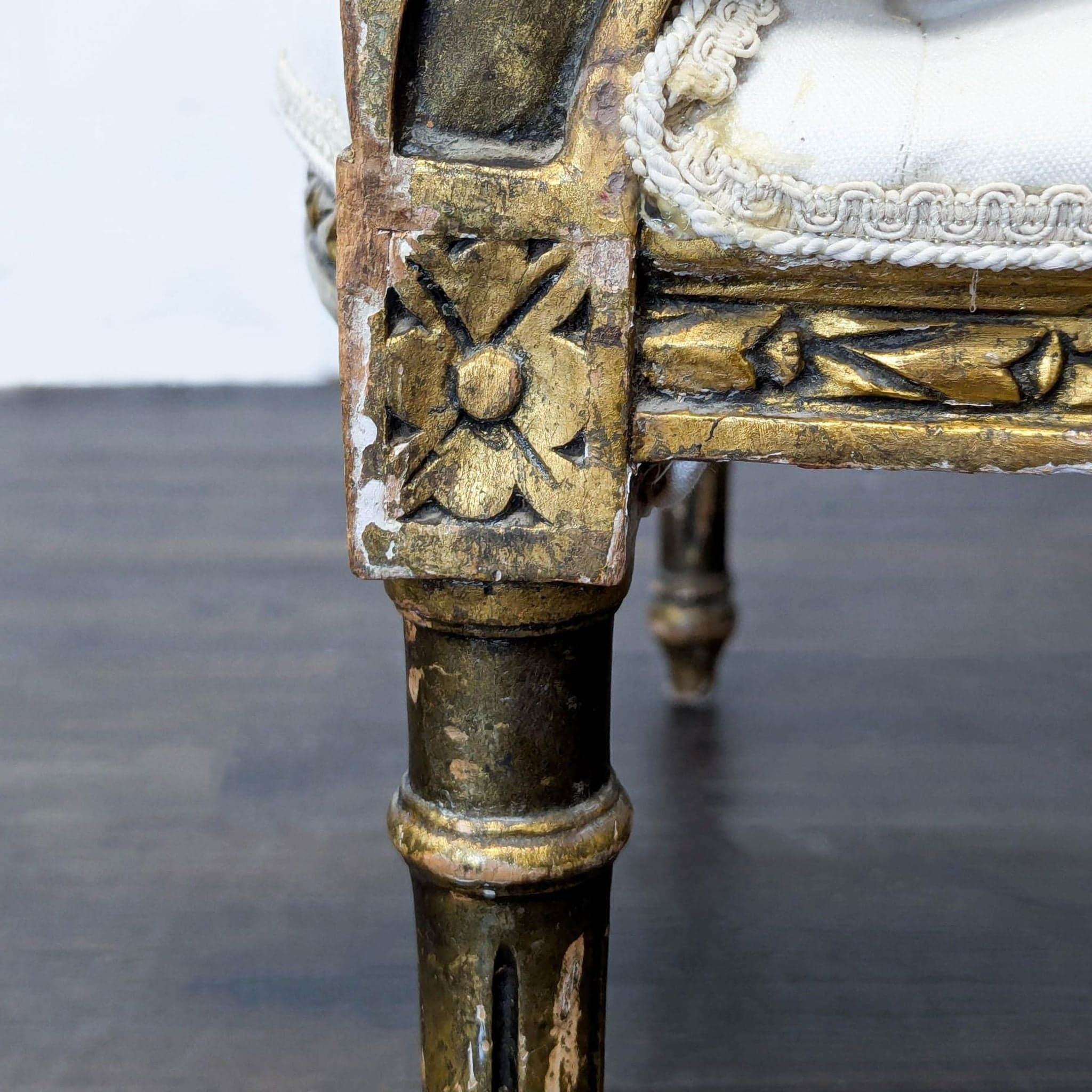 Vintage White Upholstered Lounge Chair with Ornate Gold Wooden Frame - Thumbnail 15