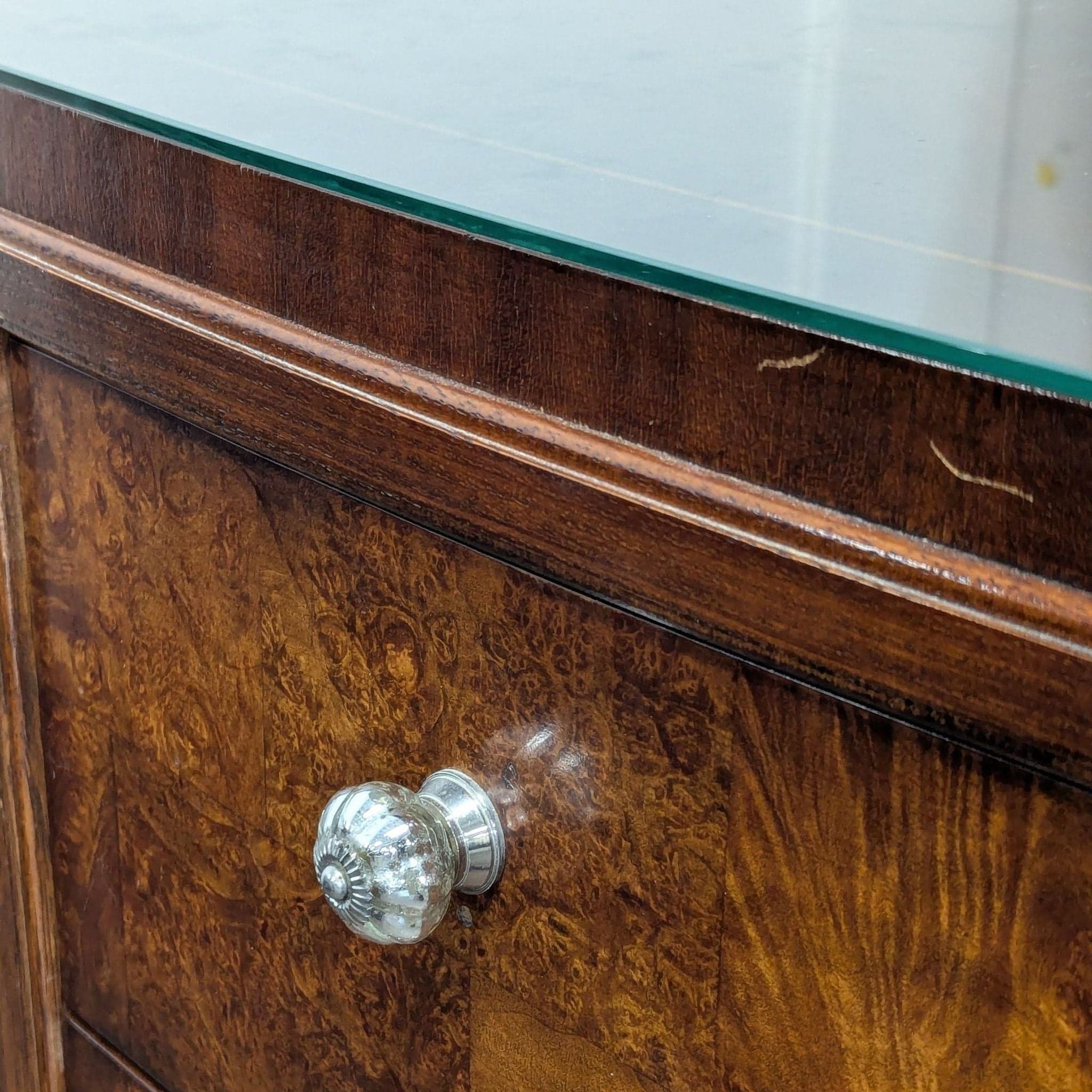 Thomasville Bow Front Burl Veneer Sideboard Buffet - Thumbnail 5
