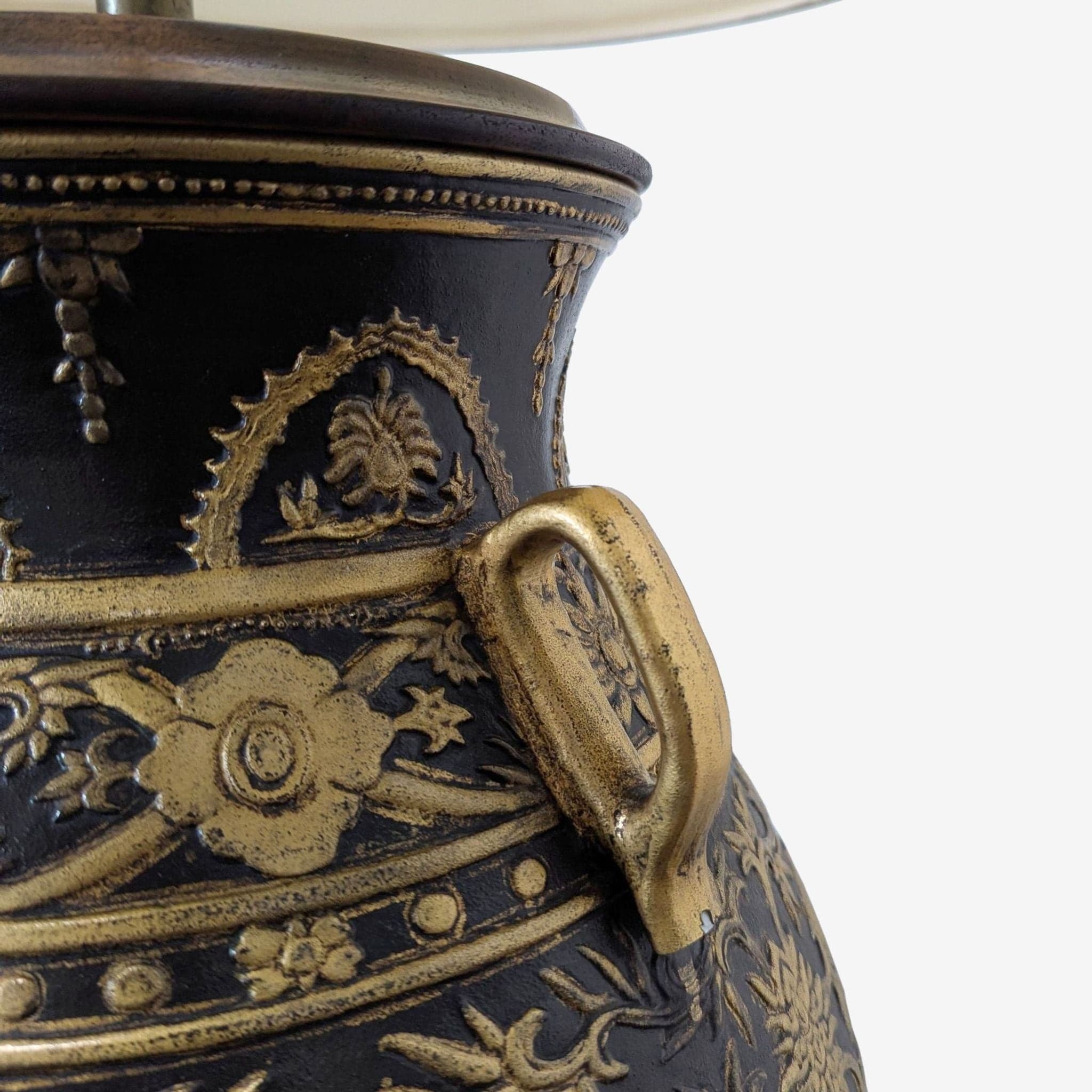 Elegant Black and Gold Floral Table Lamp with Classic Shade - Thumbnail 4