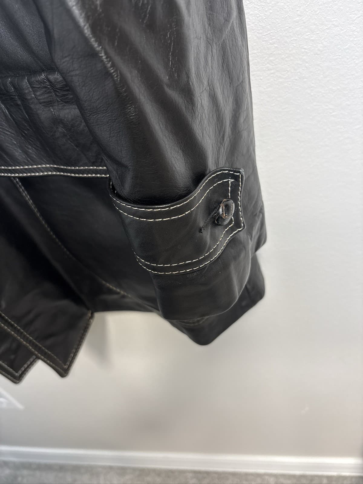 Vintage Cresco Men's Black Leather Faux Fur Lined Button Front Coat 42 - Thumbnail 8