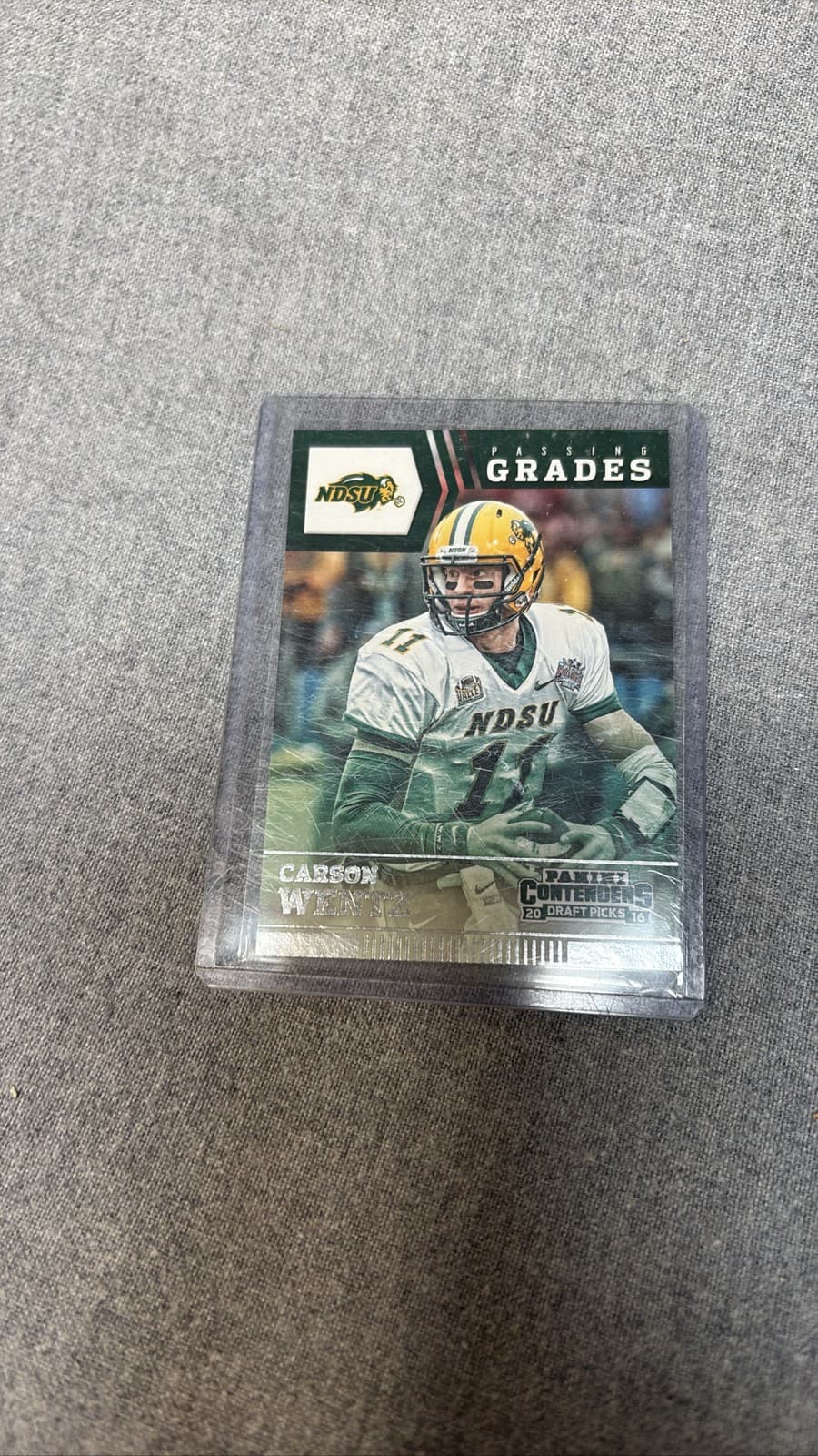 2017 Panini Contenders Draft Picks Carson Wentz Passing NDSU