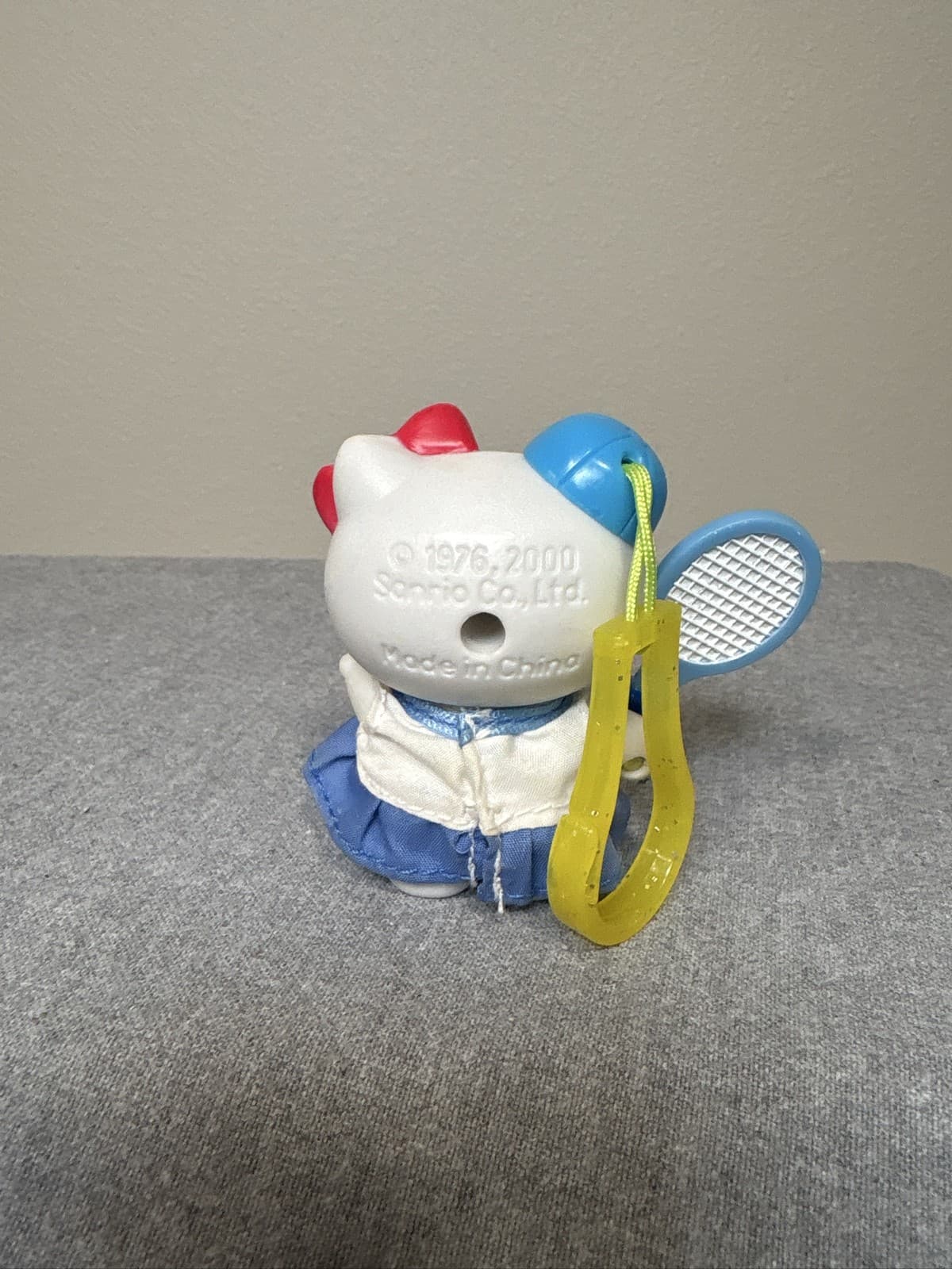 Hello Kitty Tennis Figure Sanrio McDonald's 2000 - Thumbnail 2