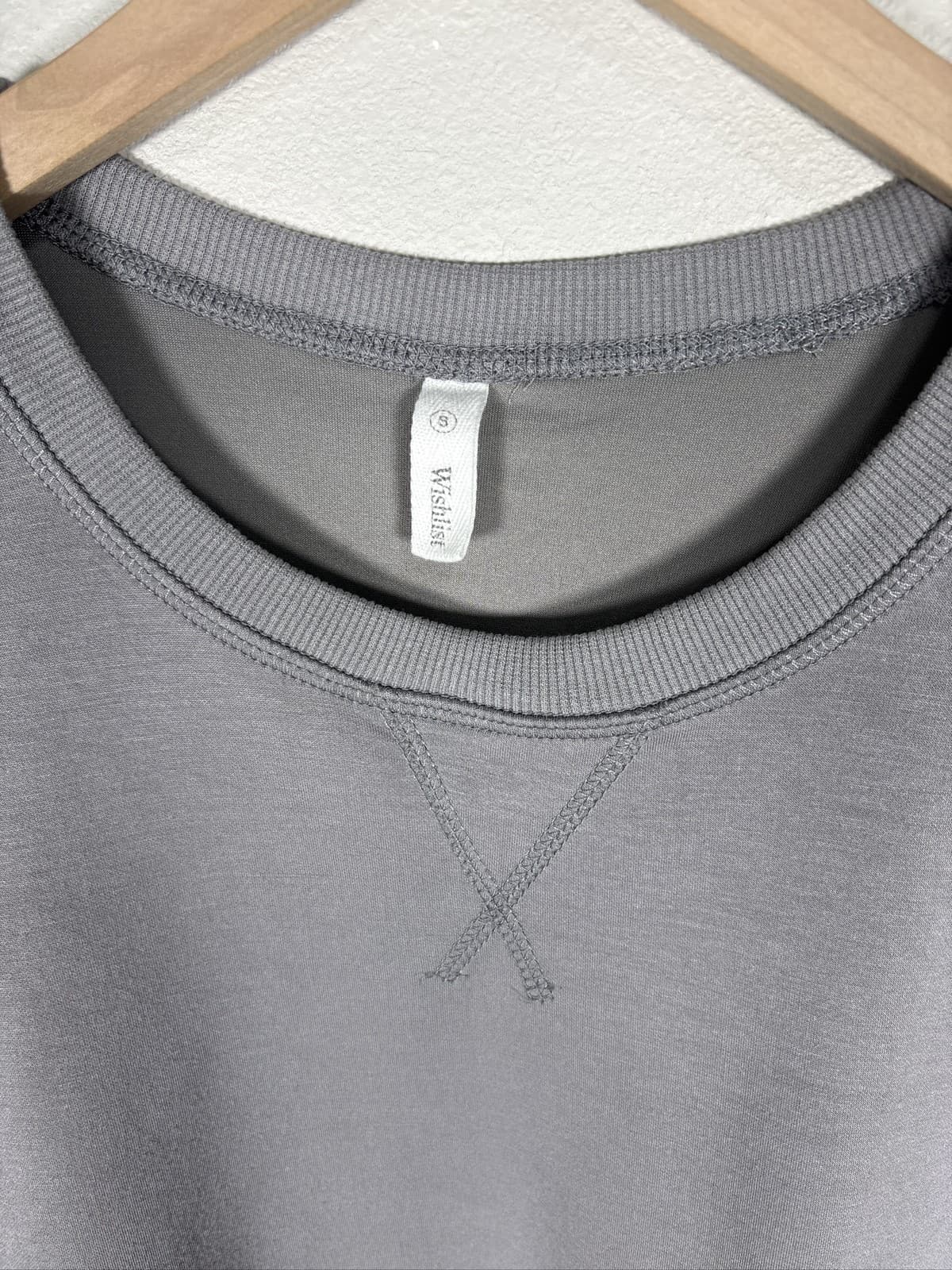 Wishlist Gray Crewneck Sweatshirt Womens Small V-Stitch Pullover - Thumbnail 2