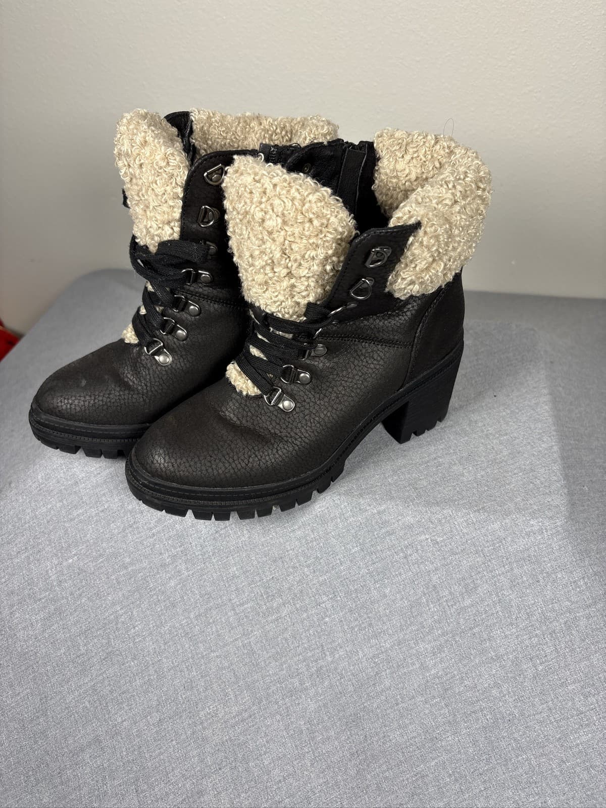 Very G Black Boots Sherpa Lined Combat Hiking Size 7