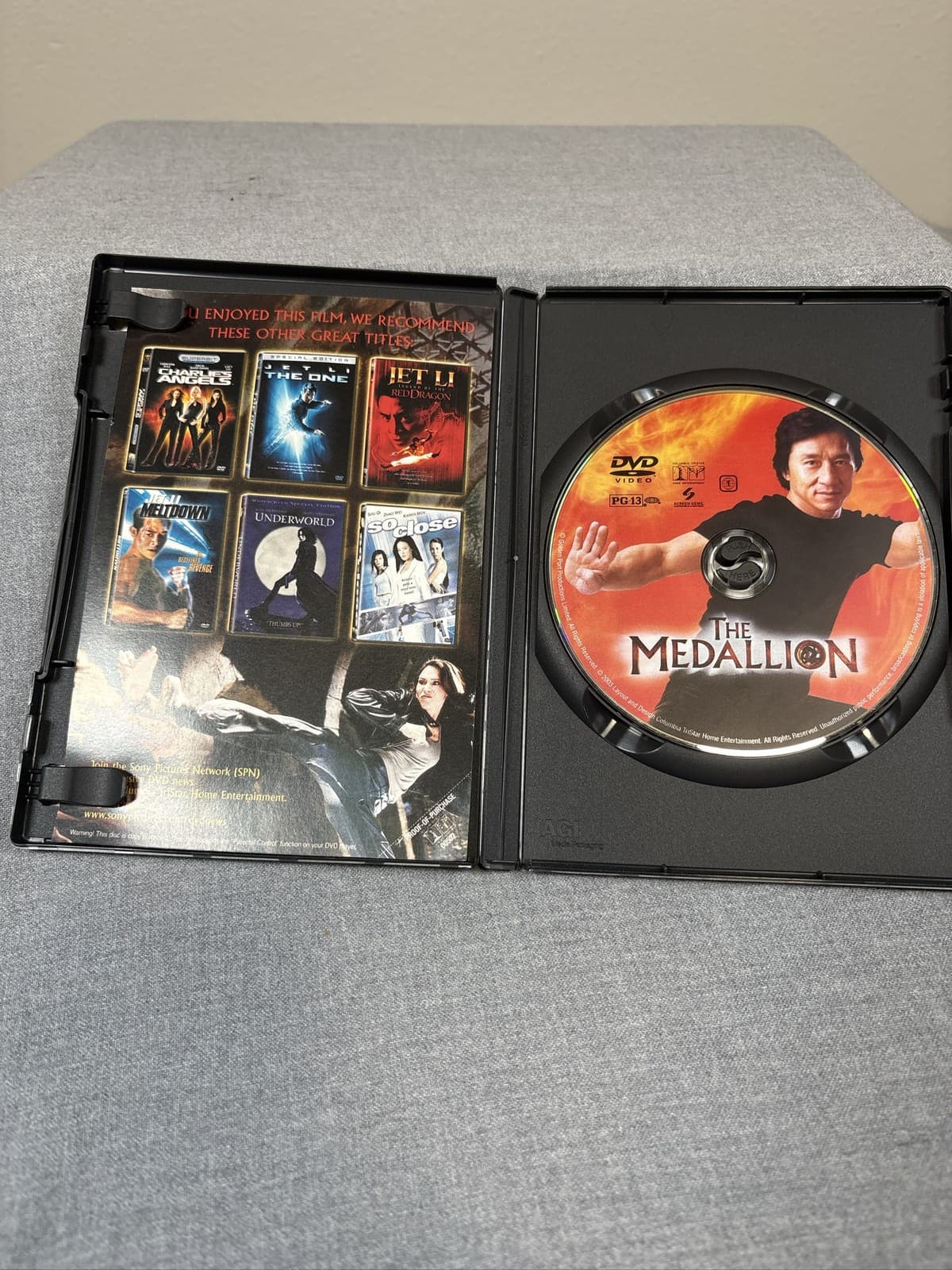 Medallion DVD 2003 Jackie Chan Lee Evans Claire Forlani Action - Thumbnail 3