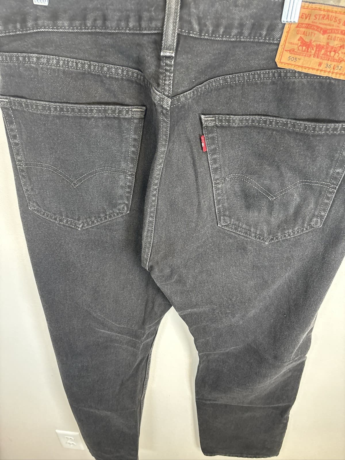 Levi's 505 Men's 36x32 Black Regular Straight Leg Denim - Thumbnail 3