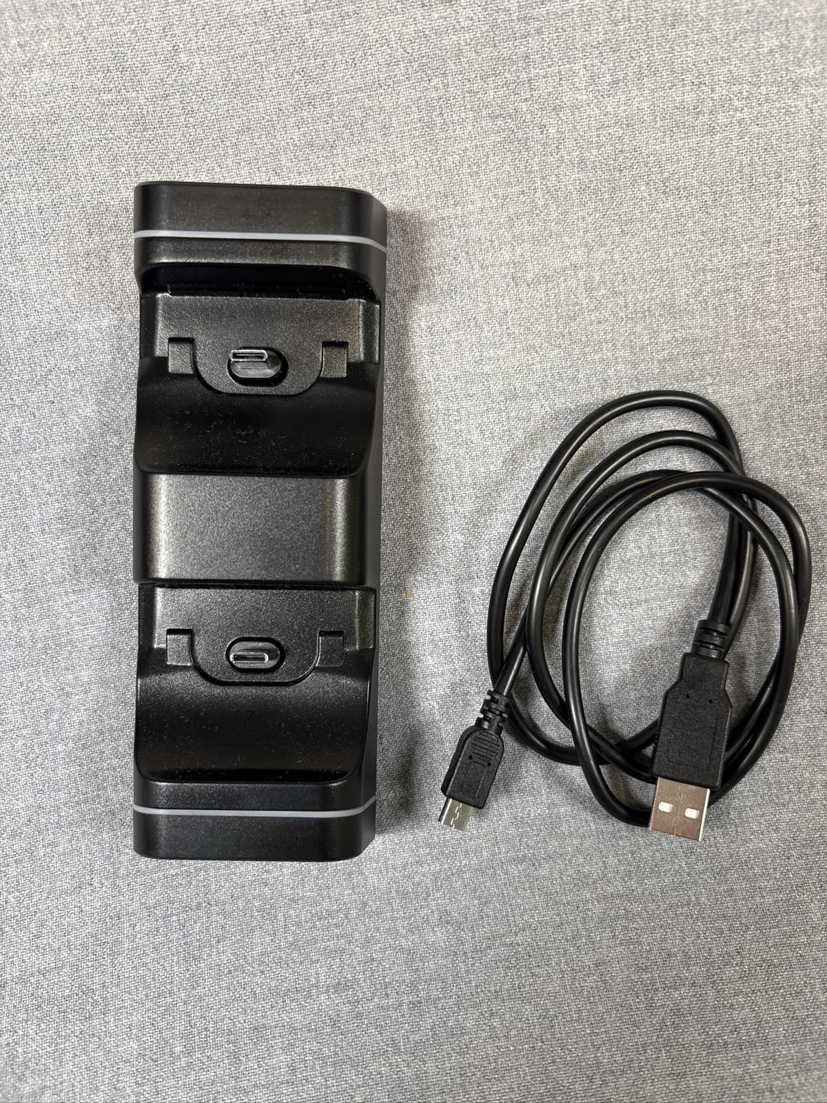 Wireless Charging Stand for PS5 Xbox Series X|S Switch Controllers Black