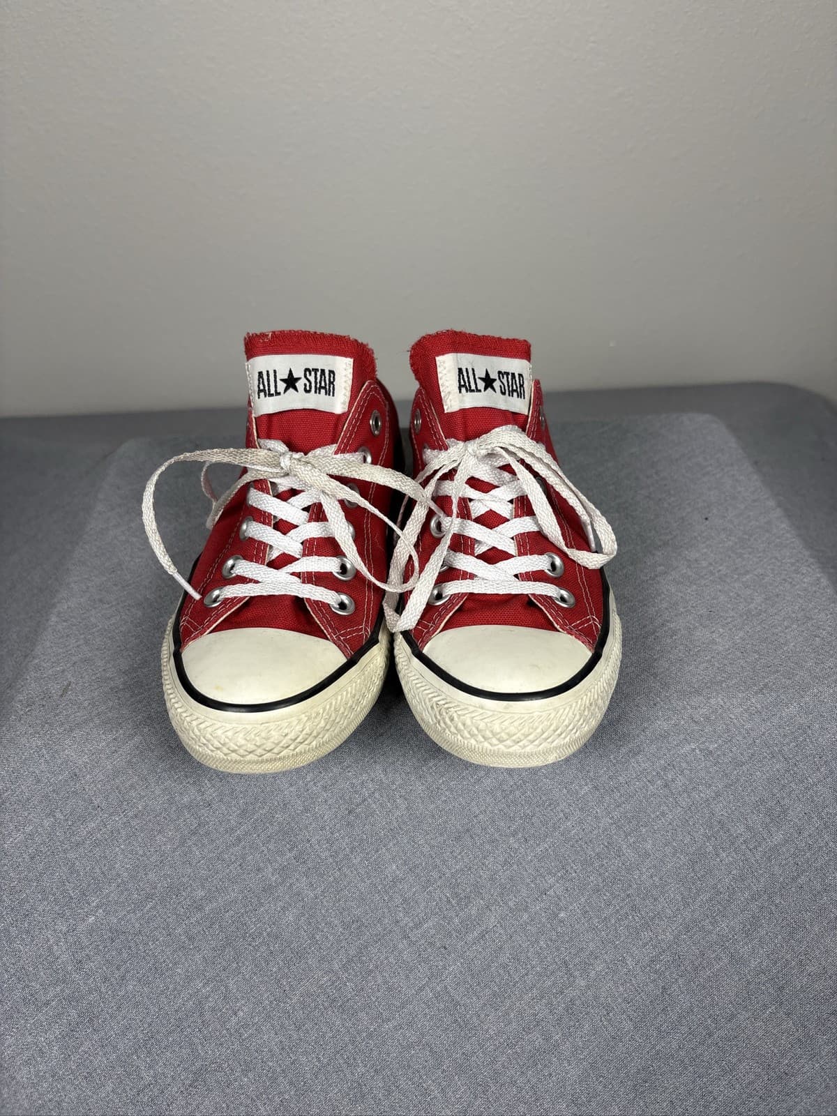 Converse Chuck Taylor All Star Ox Low Red Canvas Sneakers Unisex Men’s 6 Women 7 - Thumbnail 2
