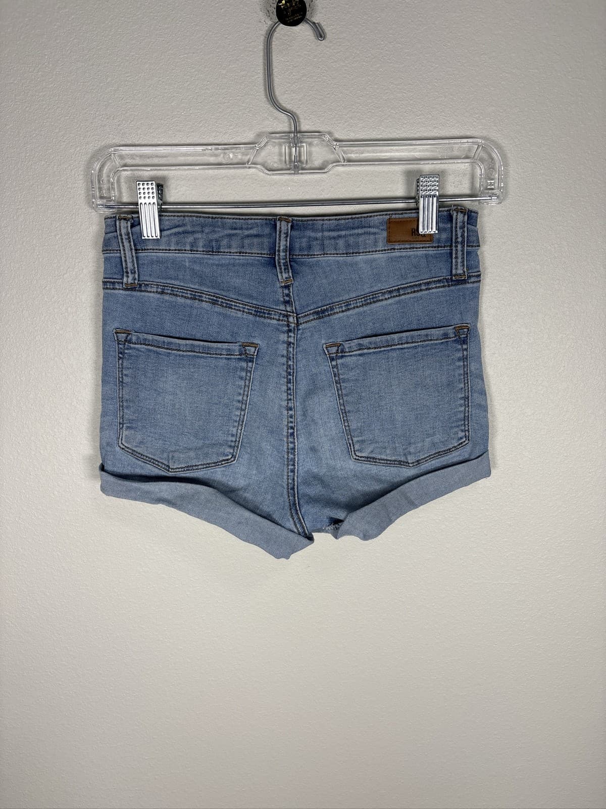 RSQ Womens Sunset High Rise Cuffed Denim Shorts Light Blue Size 0 24 - Thumbnail 3