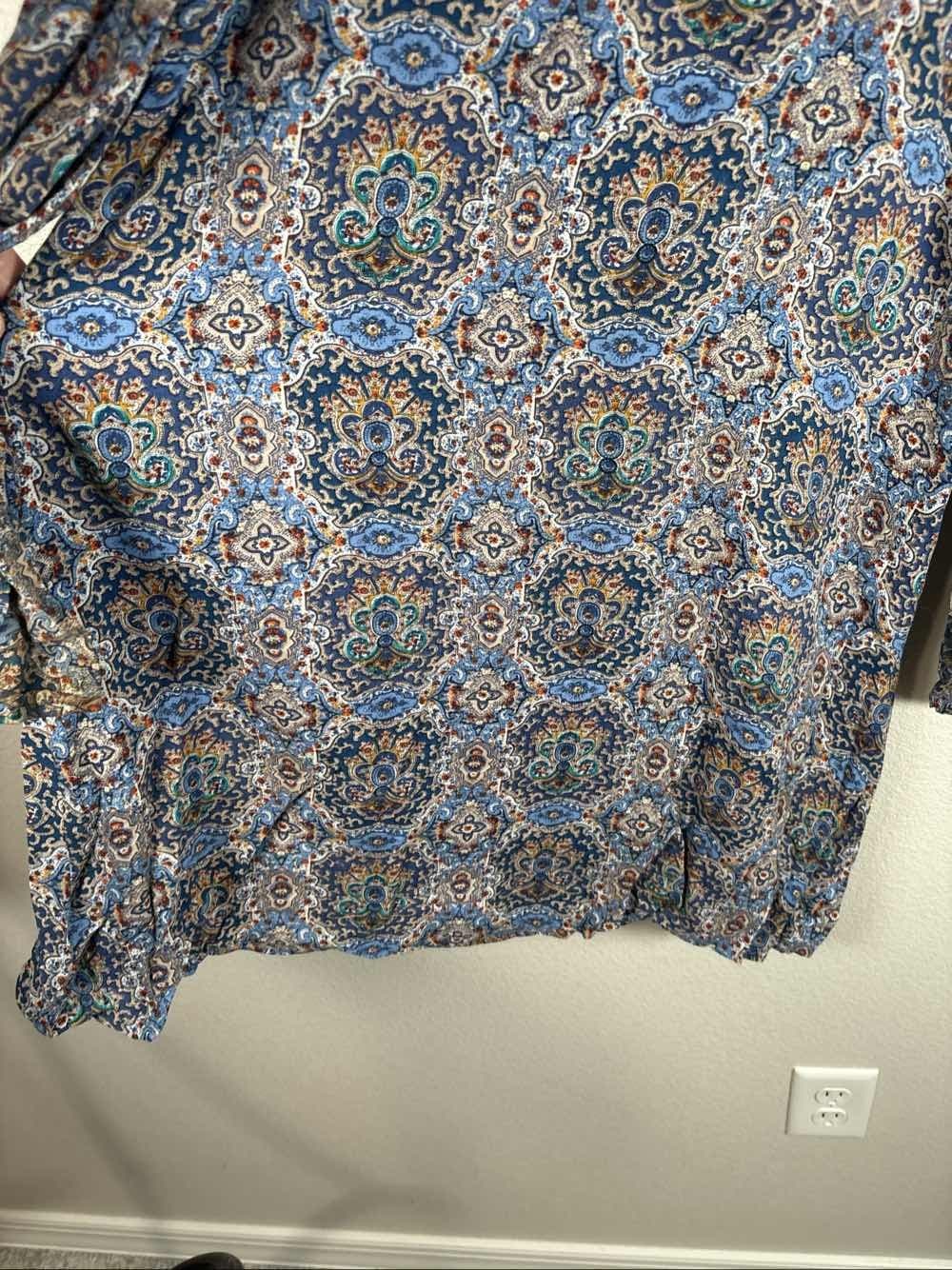Fashion Union Women's Blue Paisley Cold Shoulder Long Sleeve Shift Dress XS 4 - Thumbnail 4