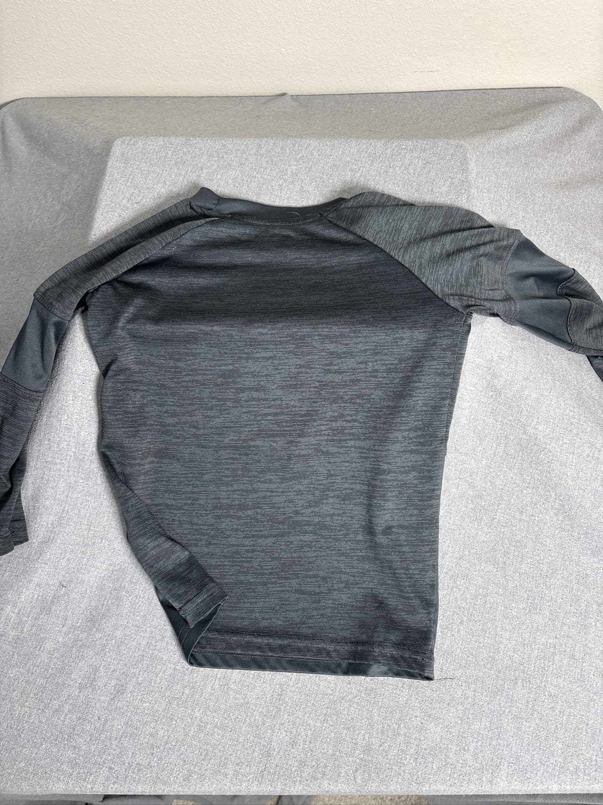 Russell Athletic Utah Utes Long Sleeve Shirt Youth Gray XS 4-5 NCAA College - Thumbnail 3