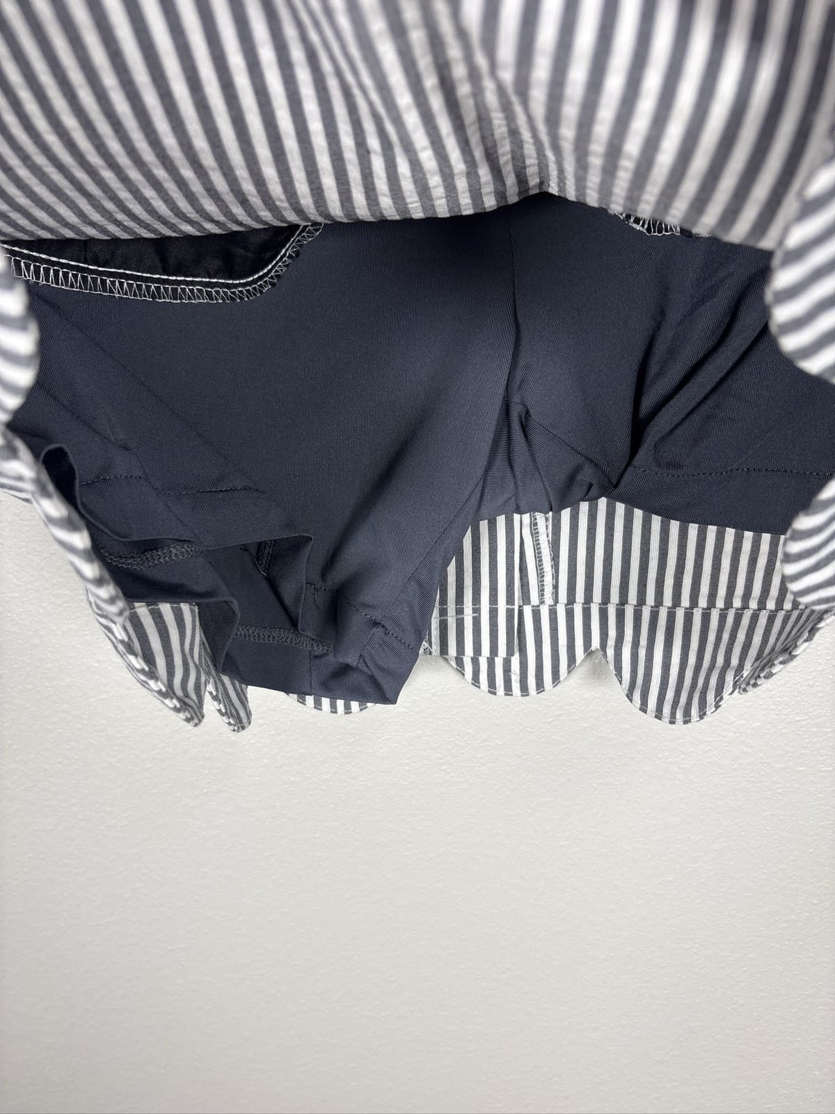 Lulu B Womens Skort Size 2 Gray White Stripe Golf Tennis Pickleball - Thumbnail 4