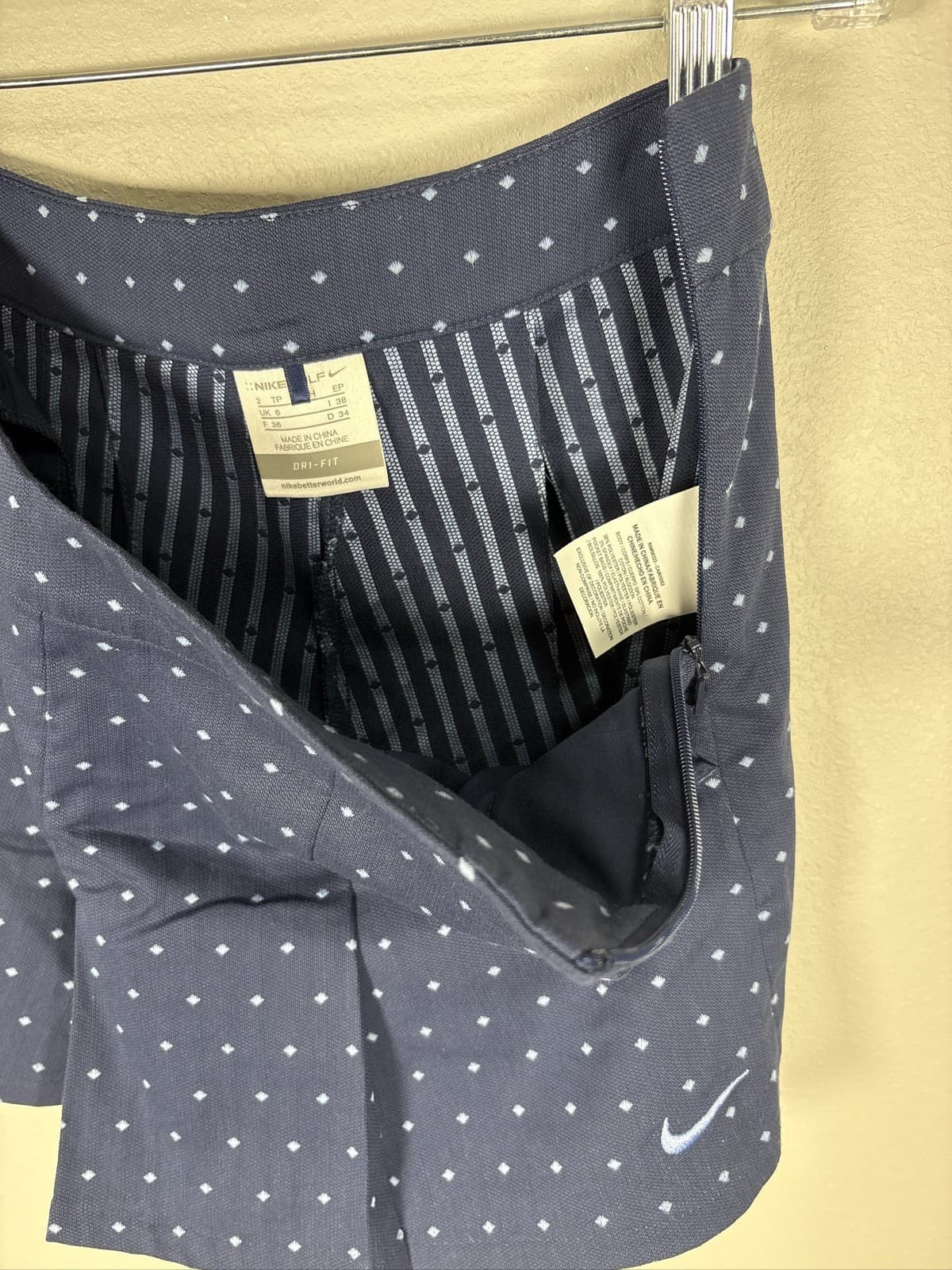 Nike Women Dri-FIT UV Victory Printed Golf Skort Blue Diamond Skirt Size 2 - Thumbnail 2