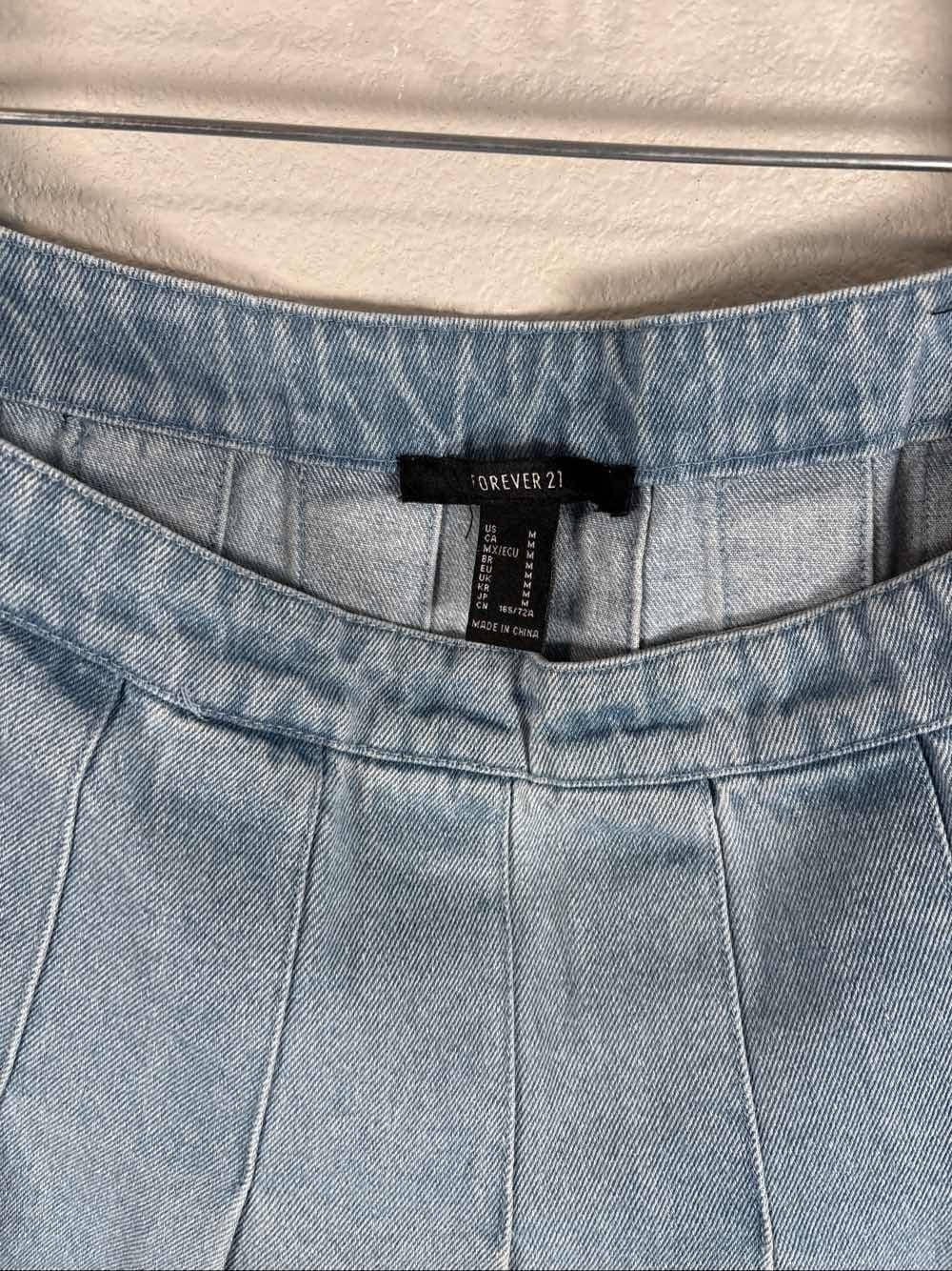 Forever 21 Women's Blue Denim Pleated Mini Skirt Y2K Aesthetic Size M - Thumbnail 3