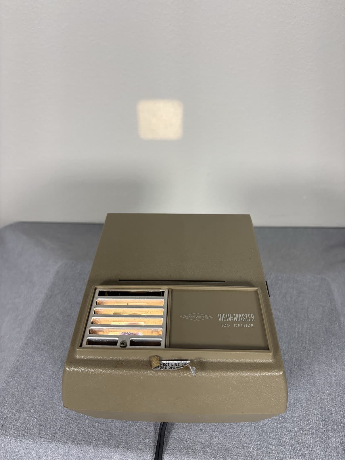 Sawyers View-Master 30 Standard Projector 2-1/4 Inch f/2.8 Lens - Thumbnail 4