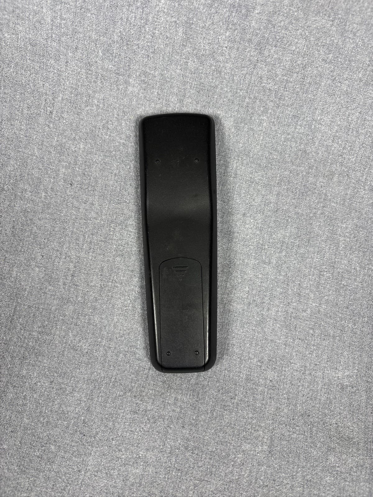 Philips SRP2003/27 Universal 3-in-1 Remote Control for TV CBL DVD - Thumbnail 2