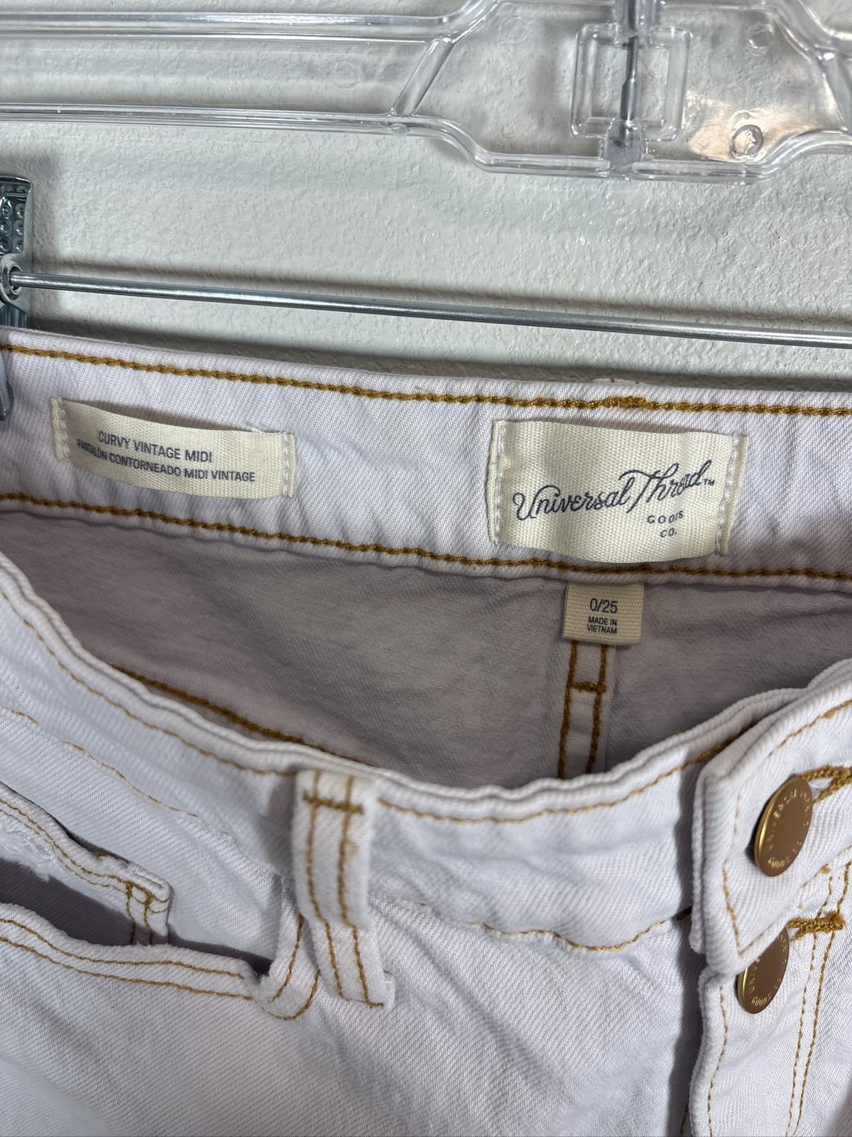 Universal Thread Women White High Rise Denim Curvy Midi Shorts Size 6 - Thumbnail 3