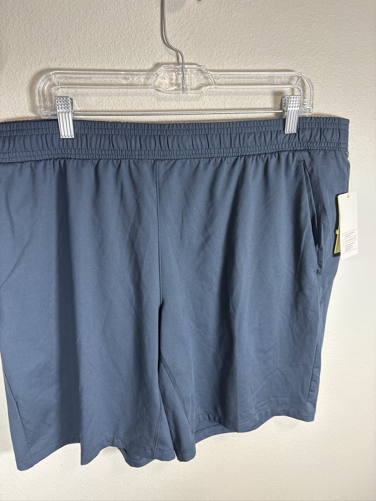 All In Motion Men's Dark Gray Athletic Shorts Training Gym XL - Thumbnail 2